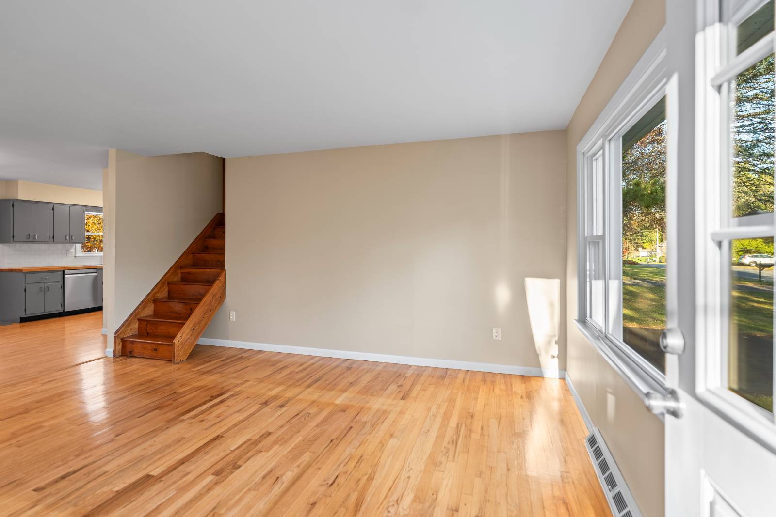 #5 photo, 10 Dawn Dr, Glenville , NY 12302