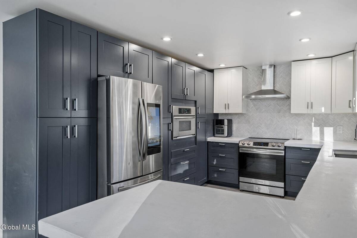 #14 photo, 93 Haughney Road, Troy , NY 12182