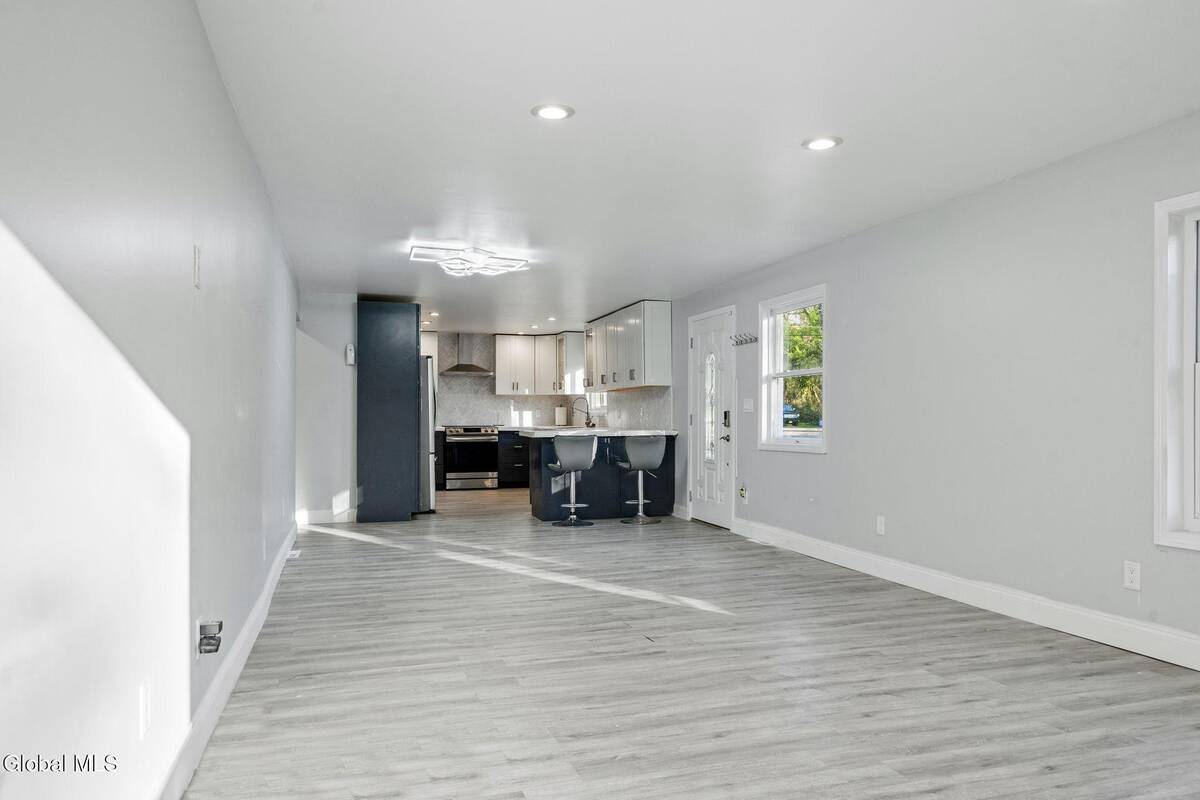 #18 photo, 93 Haughney Road, Troy , NY 12182