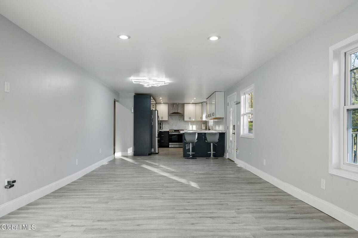 #21 photo, 93 Haughney Road, Troy , NY 12182