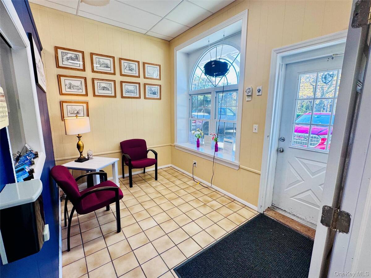 #2 photo, 1215 Montauk Highway, Oakdale , NY 11769