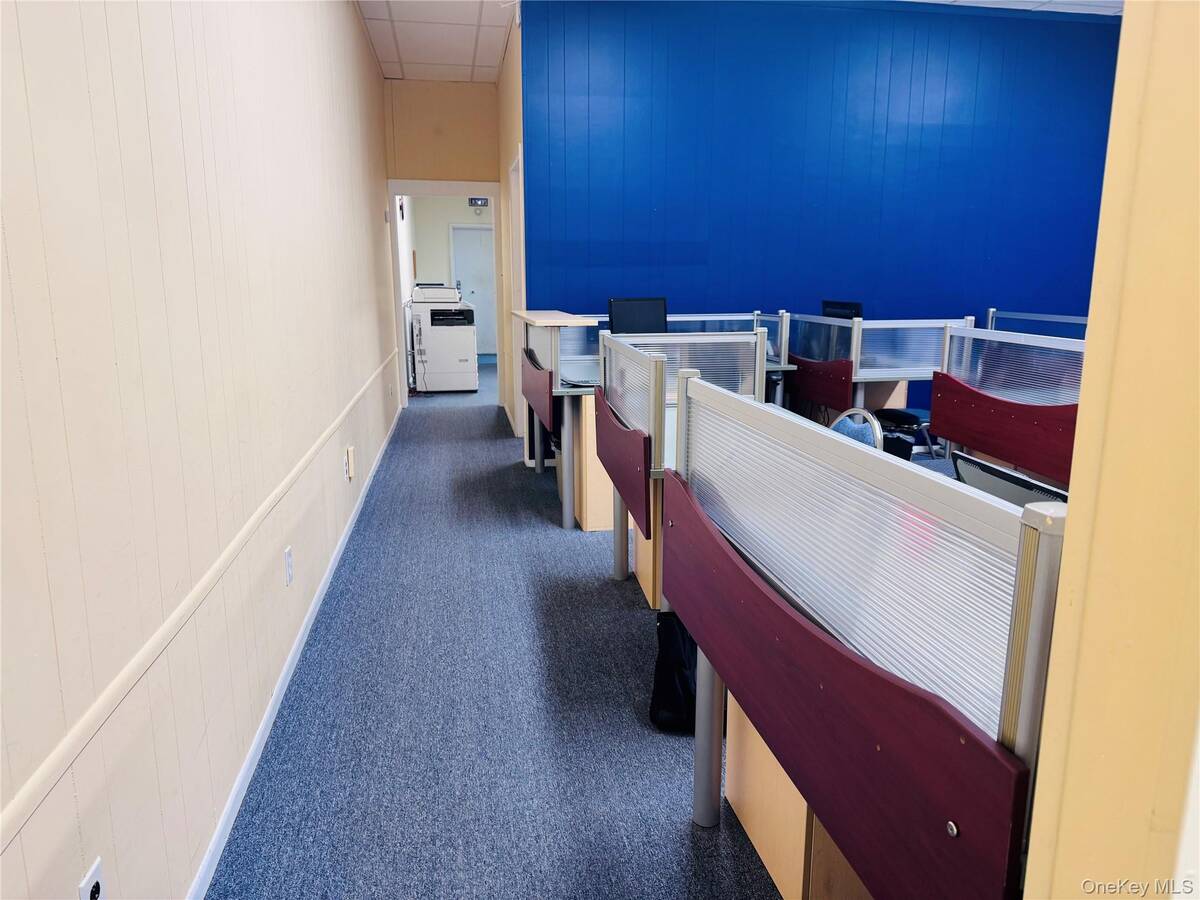 #4 photo, 1215 Montauk Highway, Oakdale , NY 11769