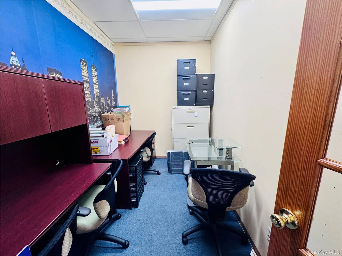 #9 photo, 1215 Montauk Highway, Oakdale , NY 11769