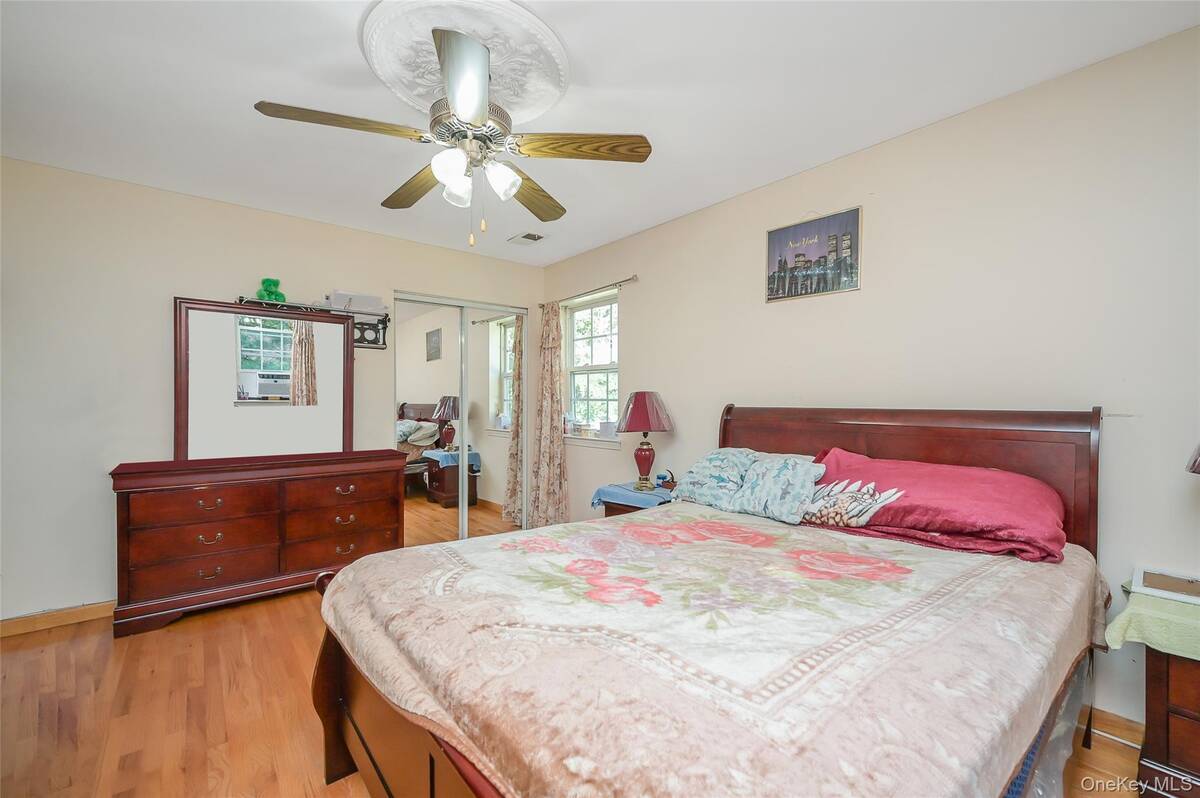 #14 photo, 2 Cherry Street, Central Islip , NY 11722