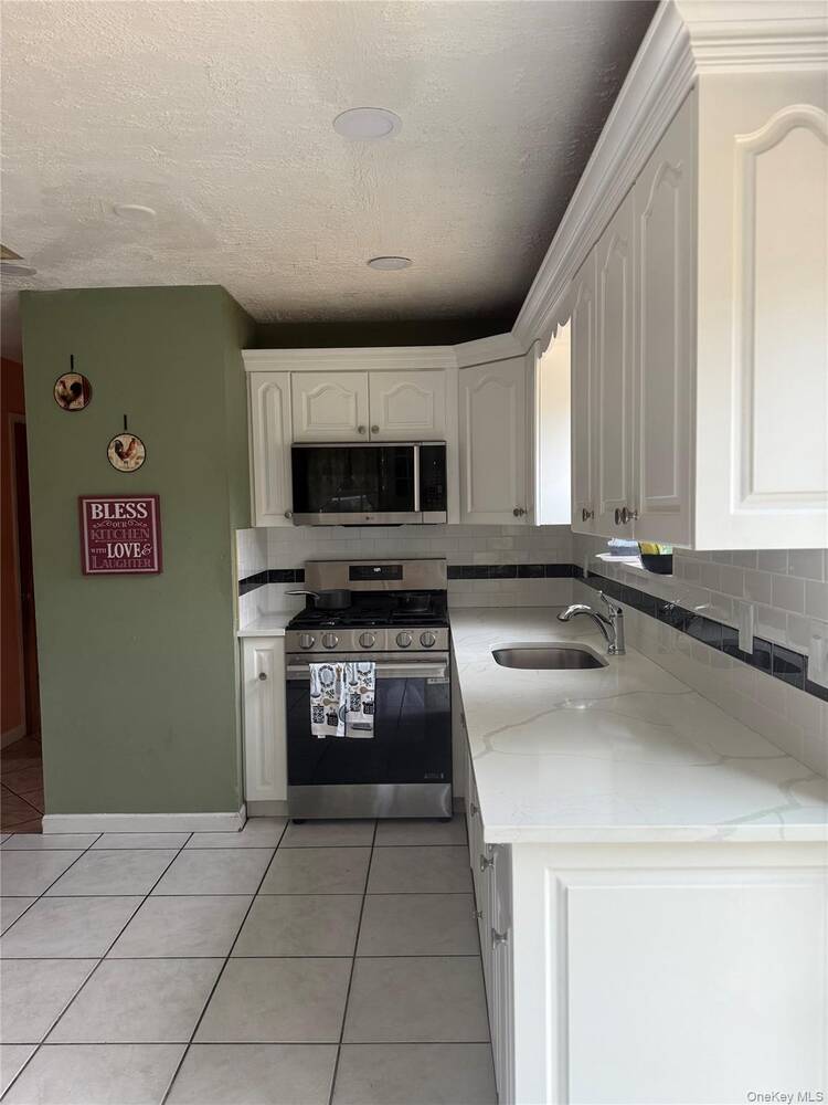 #2 photo, 2 Cherry Street, Central Islip , NY 11722