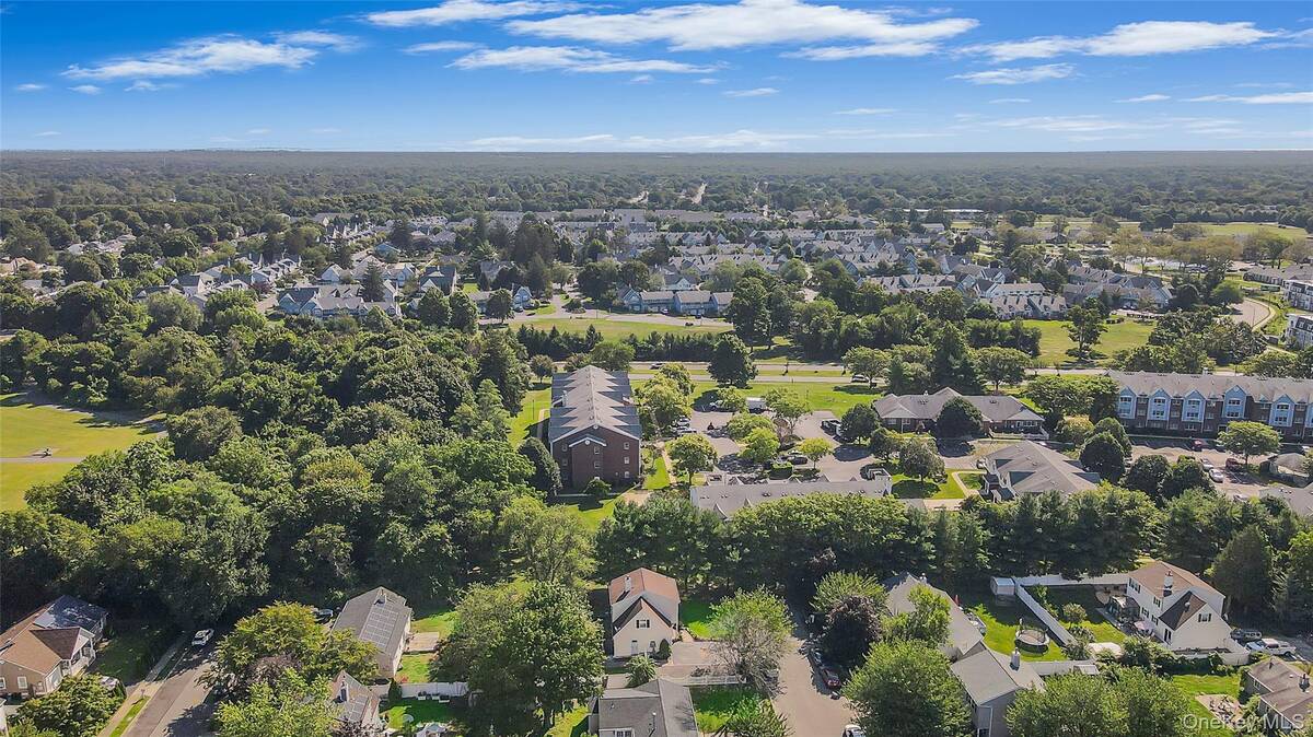 #26 photo, 2 Cherry Street, Central Islip , NY 11722