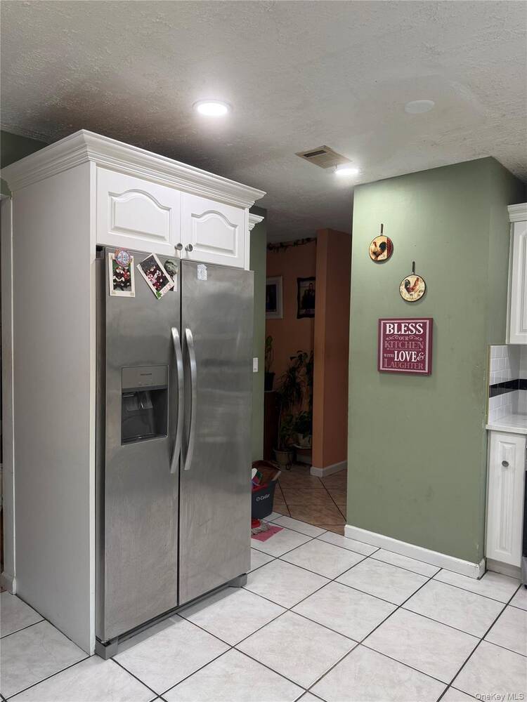 #3 photo, 2 Cherry Street, Central Islip , NY 11722