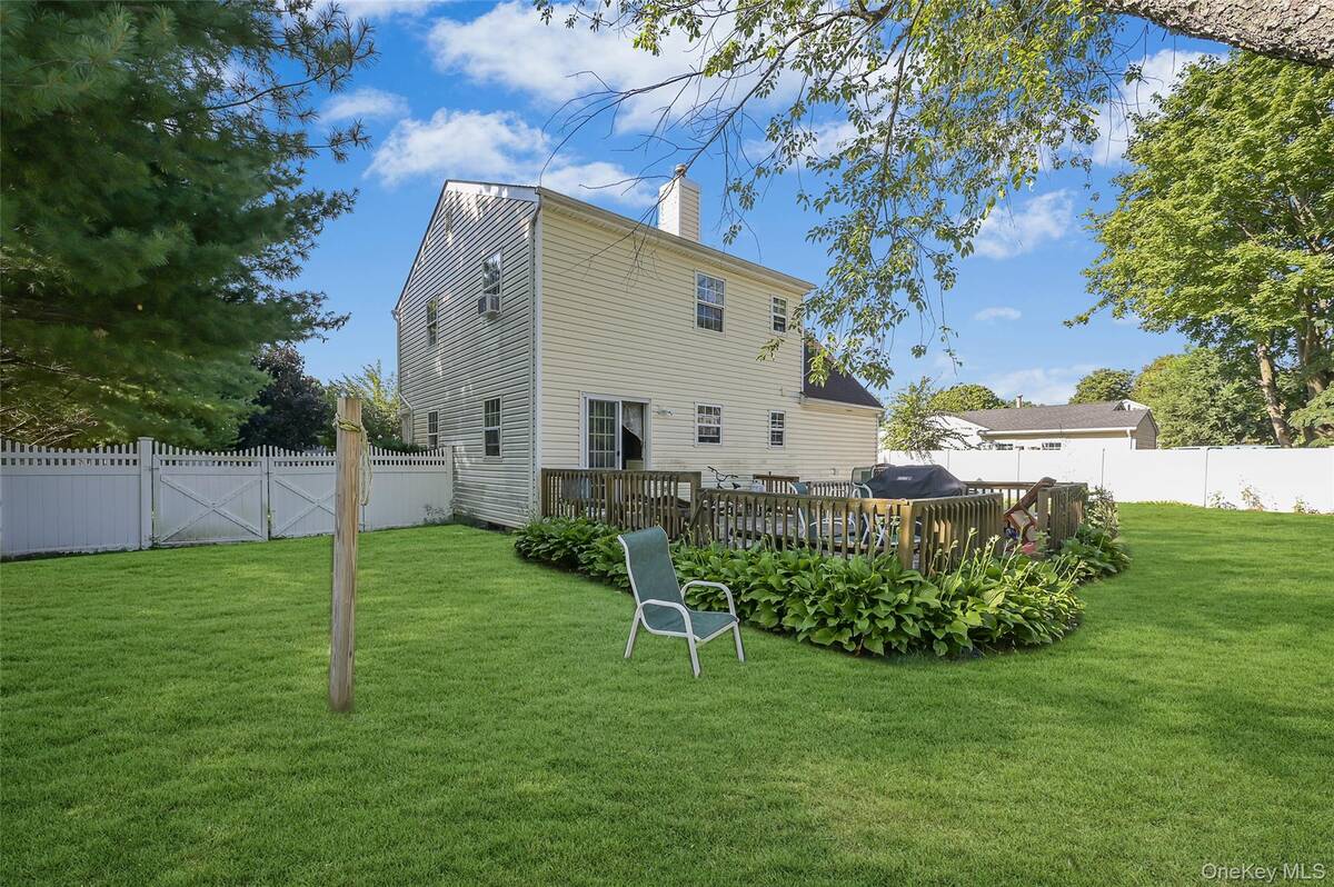 #30 photo, 2 Cherry Street, Central Islip , NY 11722