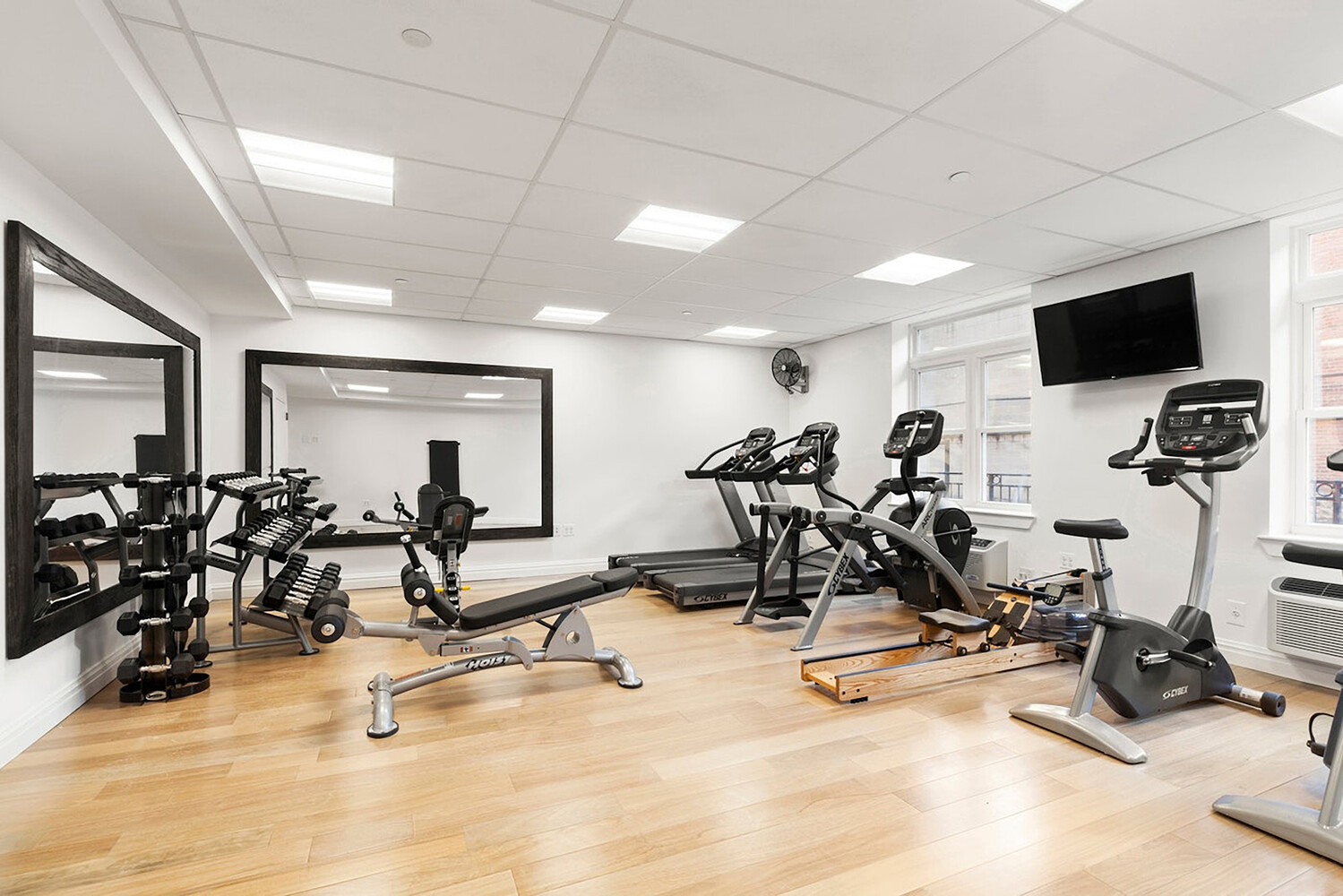 #12 photo, 70 W 139TH Street, Central Harlem , NY 10037