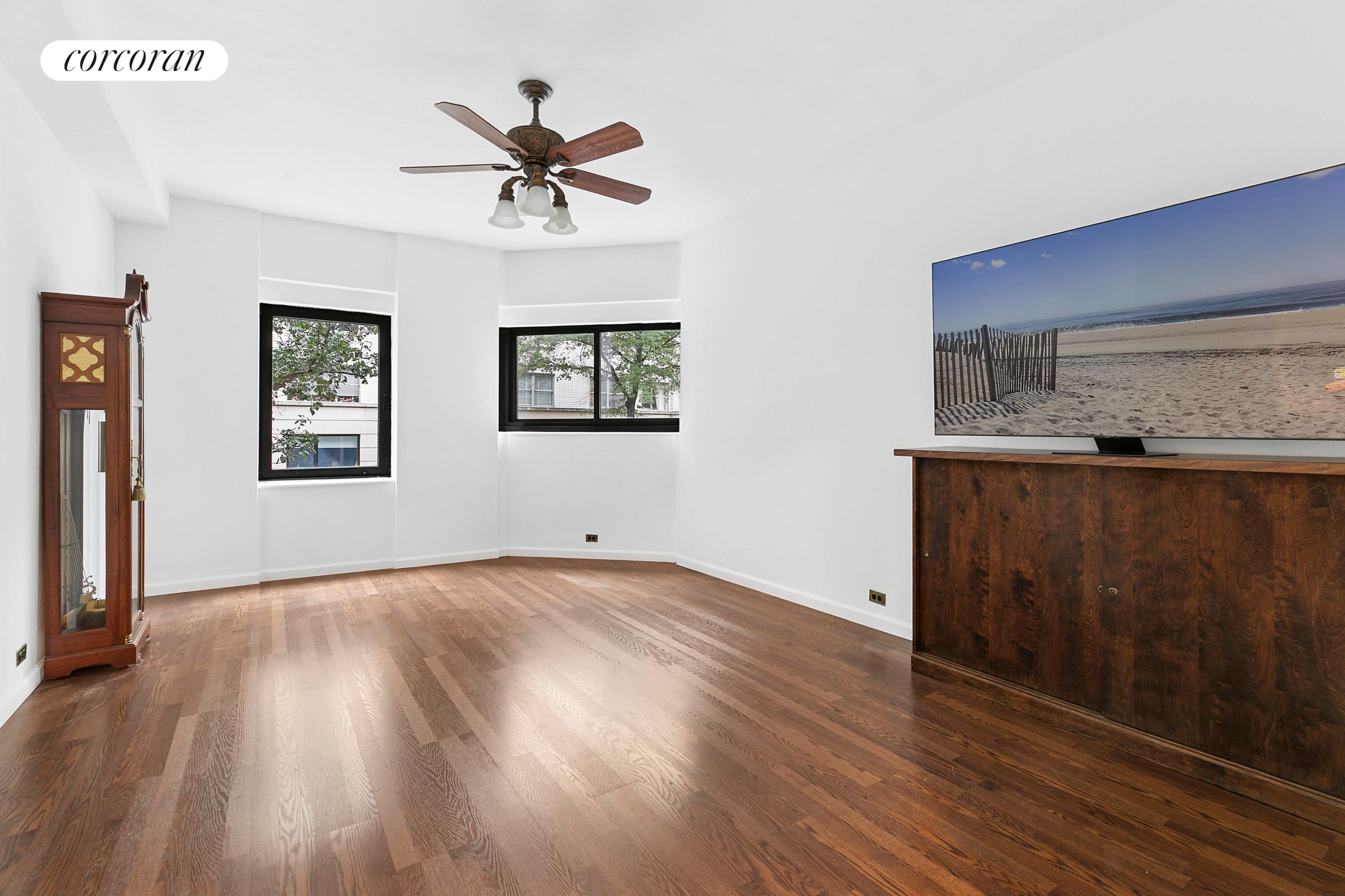 #15 photo, 25 E 83RD Street, Upper East Side , NY 10028