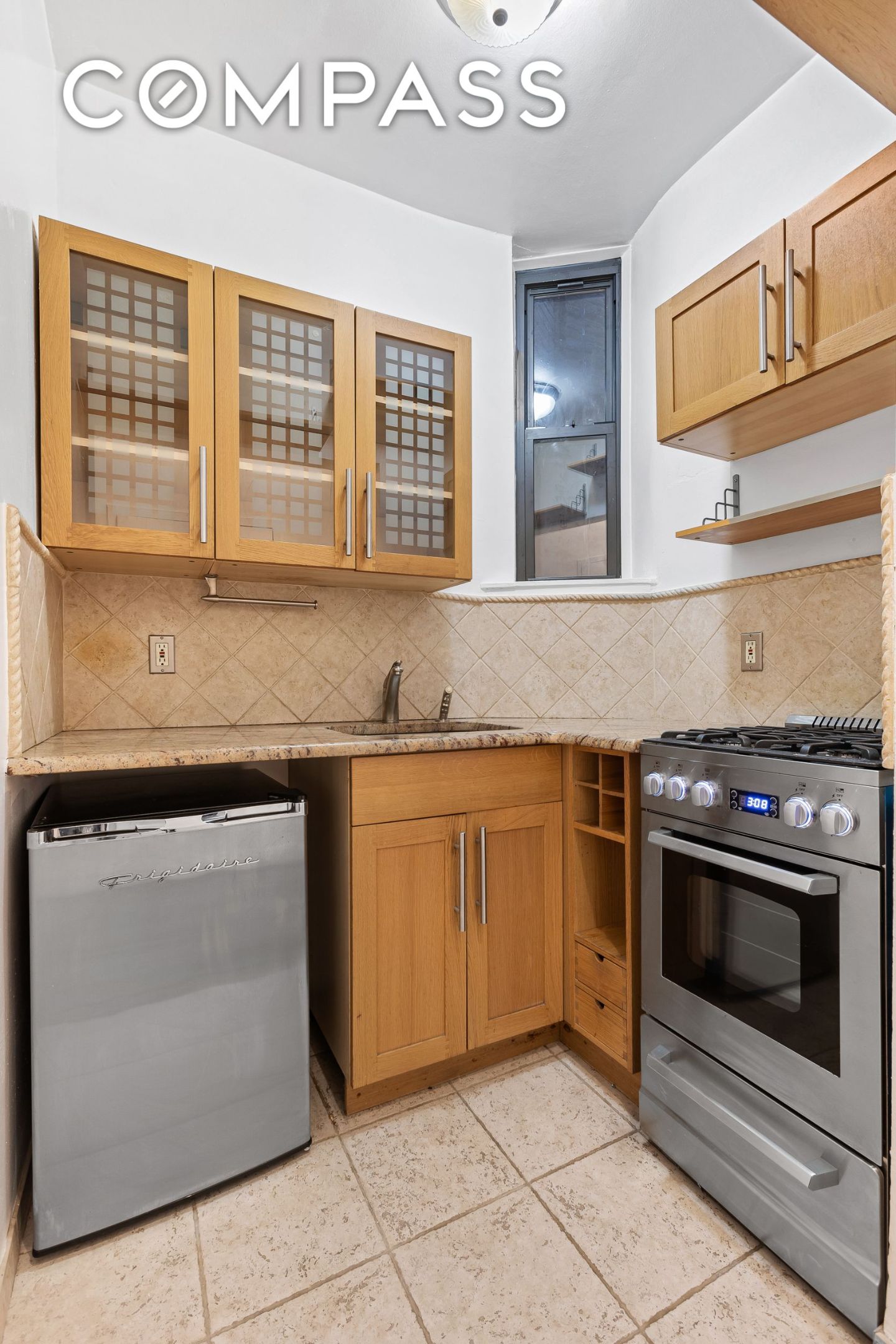 #6 photo, 529 E 88th Street, Upper East Side , NY 10128