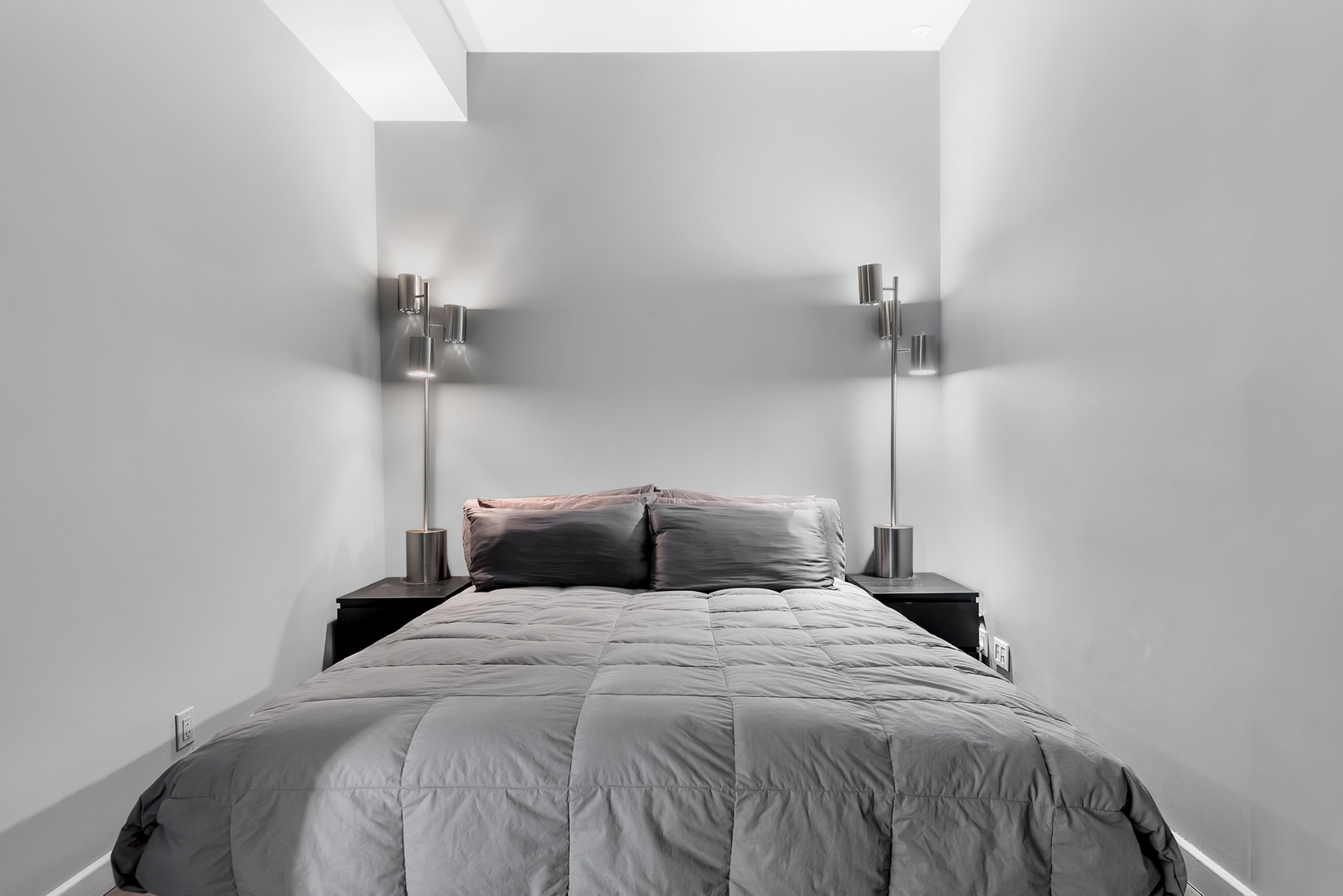 #5 photo, 529 W 42nd Street, Hells Kitchen , NY 10036