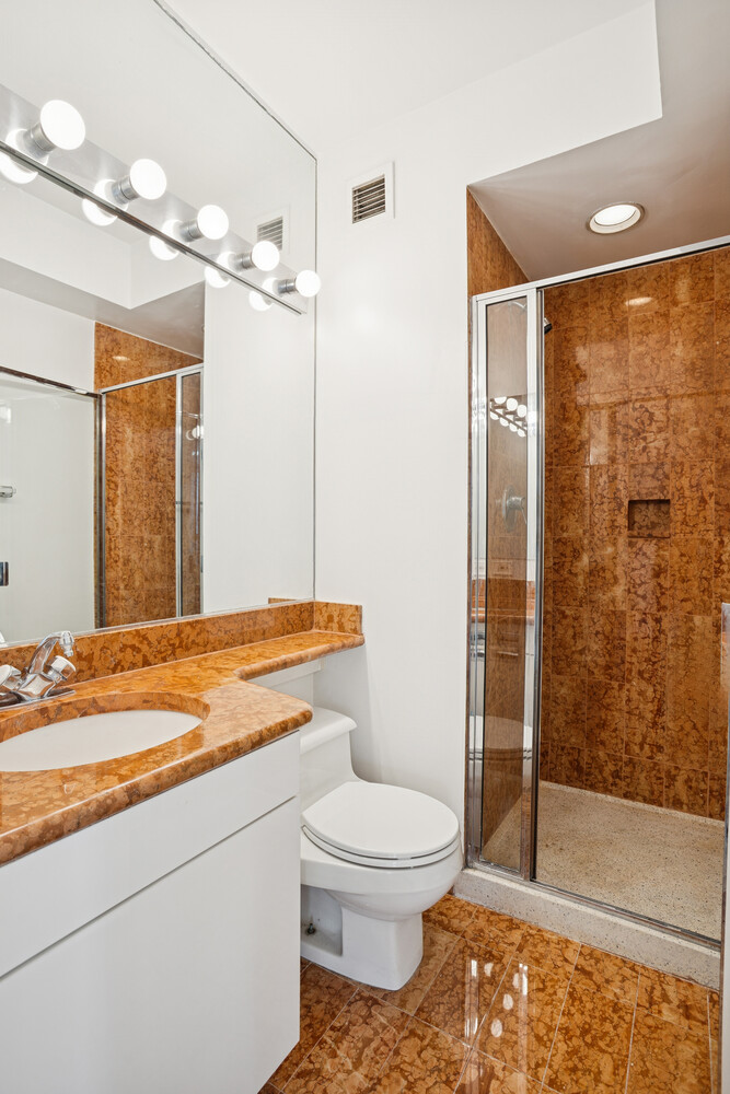 #8 photo, New York City, Yorkville , NY 10128