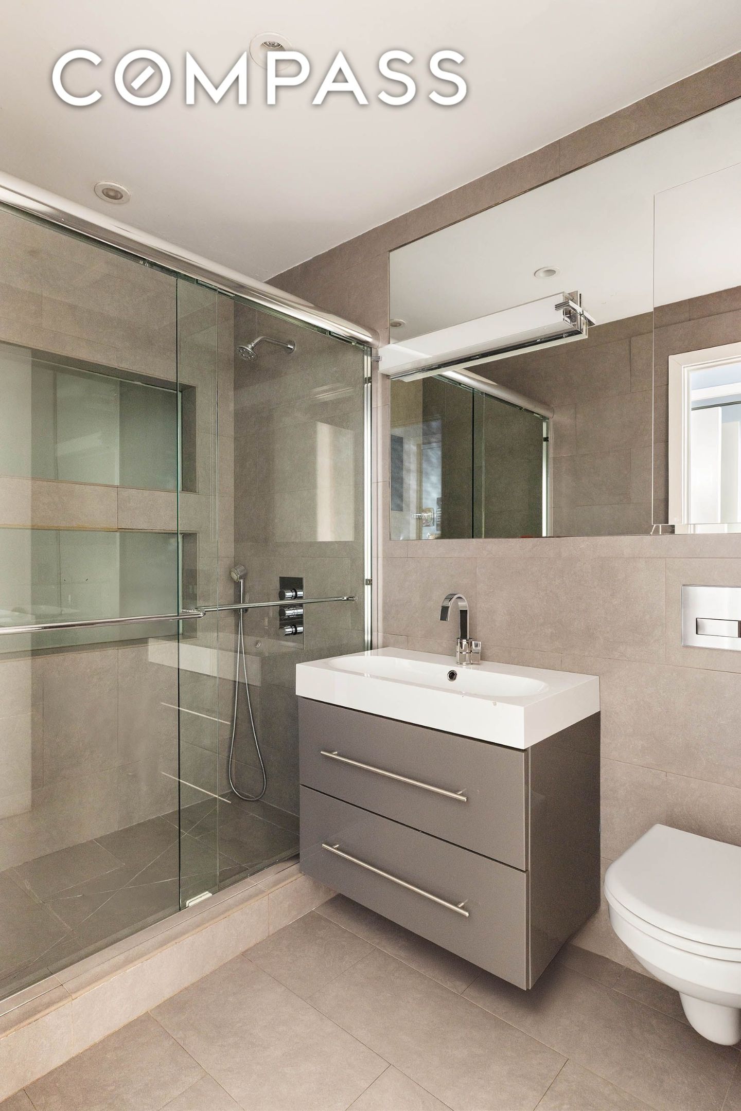 #10 photo, 39 1/2 Crosby Street, SoHo , NY 10012