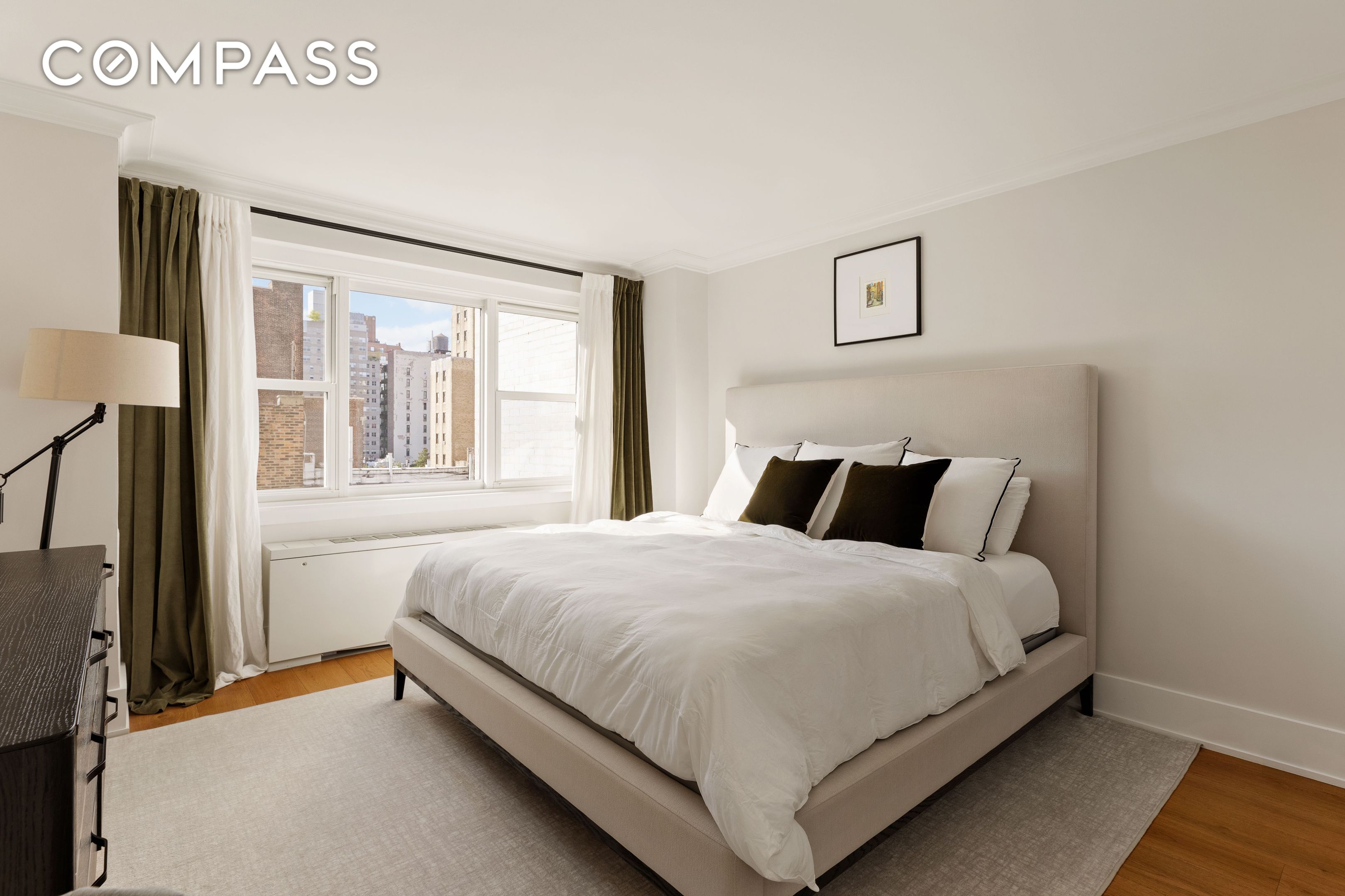 #5 photo, 101 W 12th Street, West Village , NY 10011