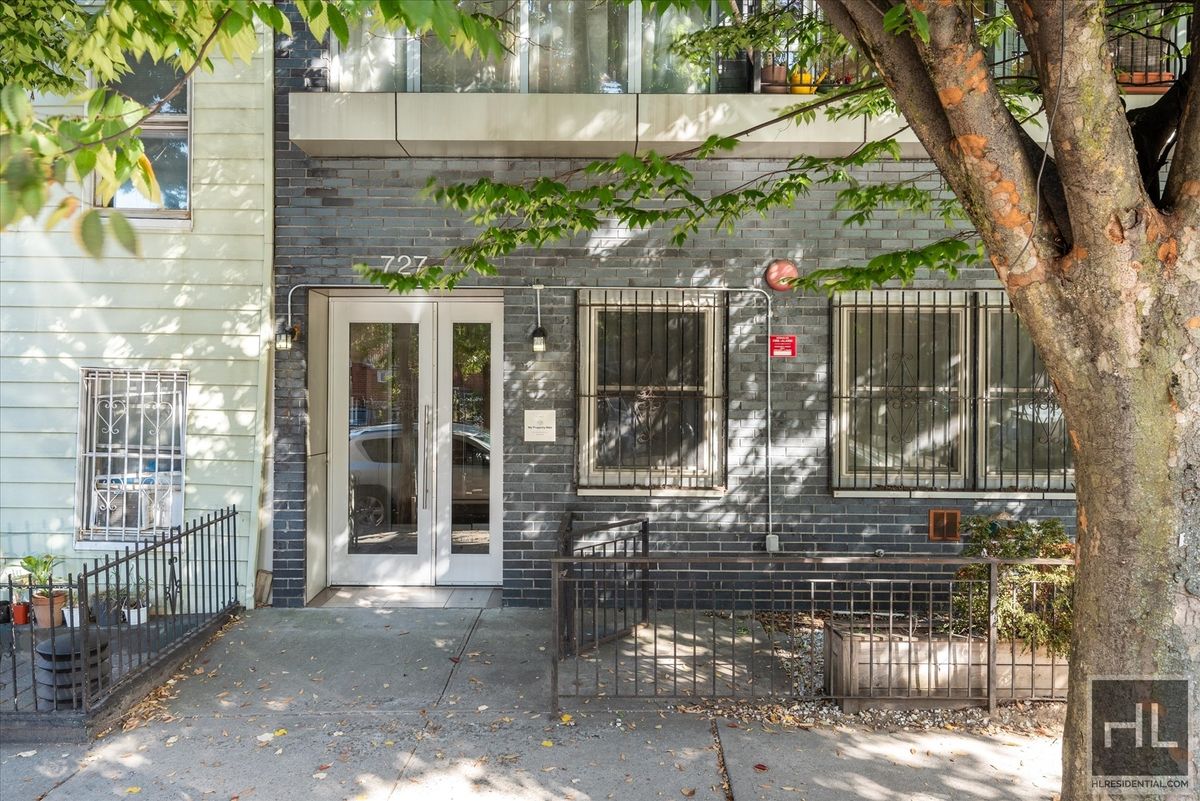 #15 photo, 727 Dean Street, Prospect Heights , NY 11238