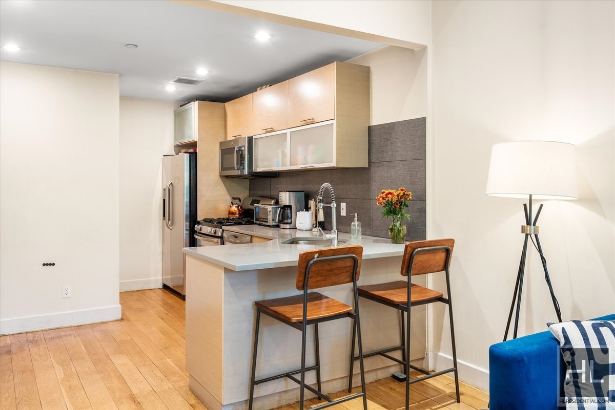 #4 photo, 727 Dean Street, Prospect Heights , NY 11238