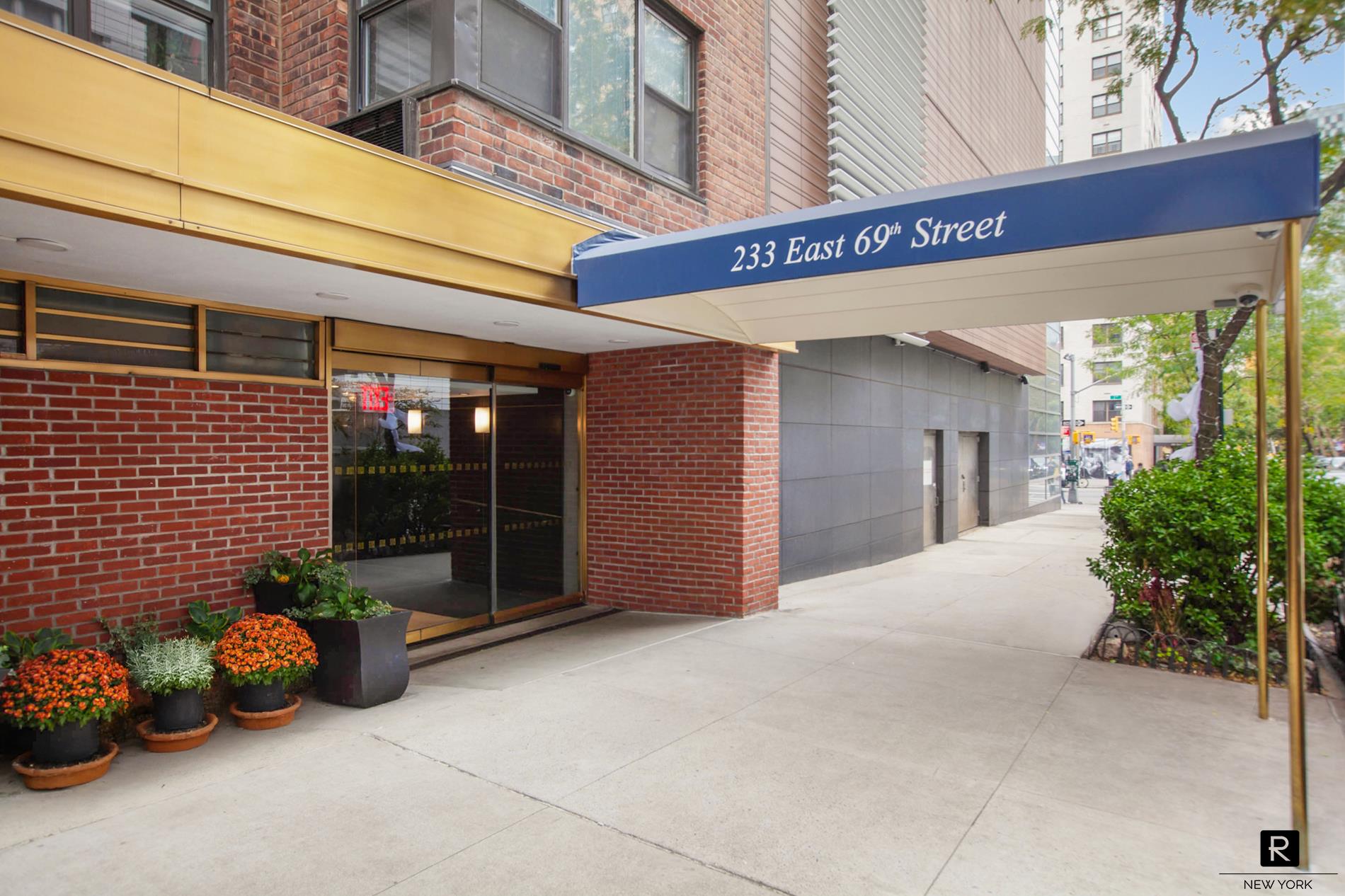 #8 photo, 233 E 69th Street, Upper East Side , NY 10021