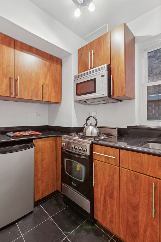 #6 photo, 321 E 45TH Street, Turtle Bay , NY 10017