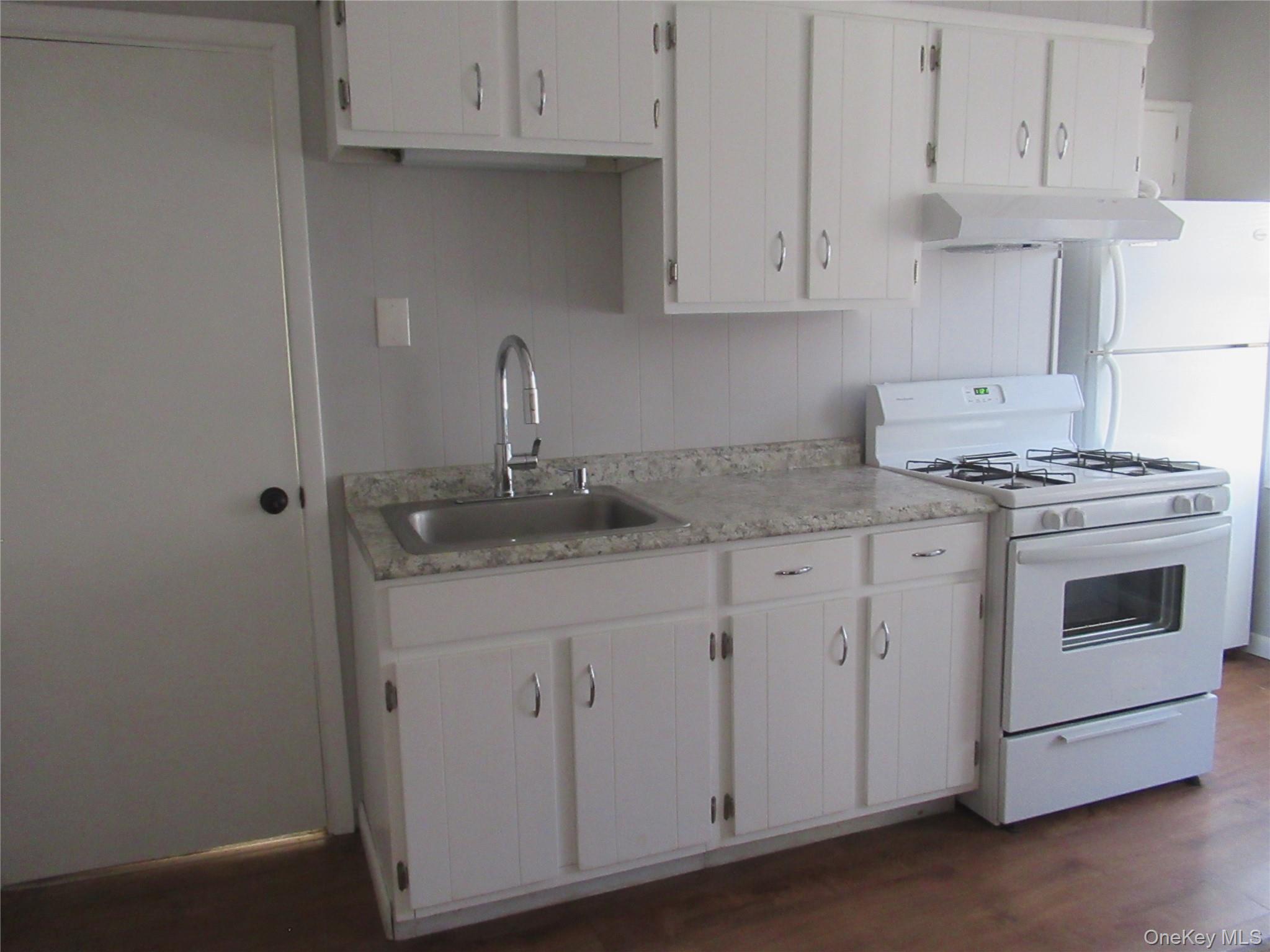 #4 photo, 26 Glass Street, Port Jervis , NY 12771