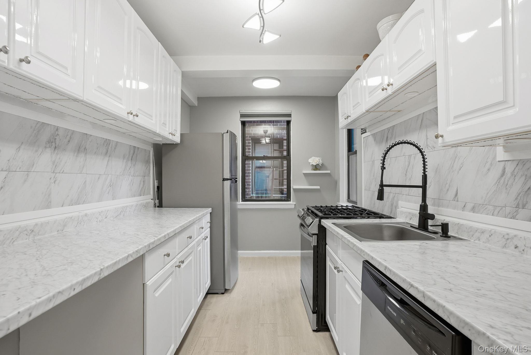 #11 photo, 142 Garth Road, Scarsdale , NY 10583