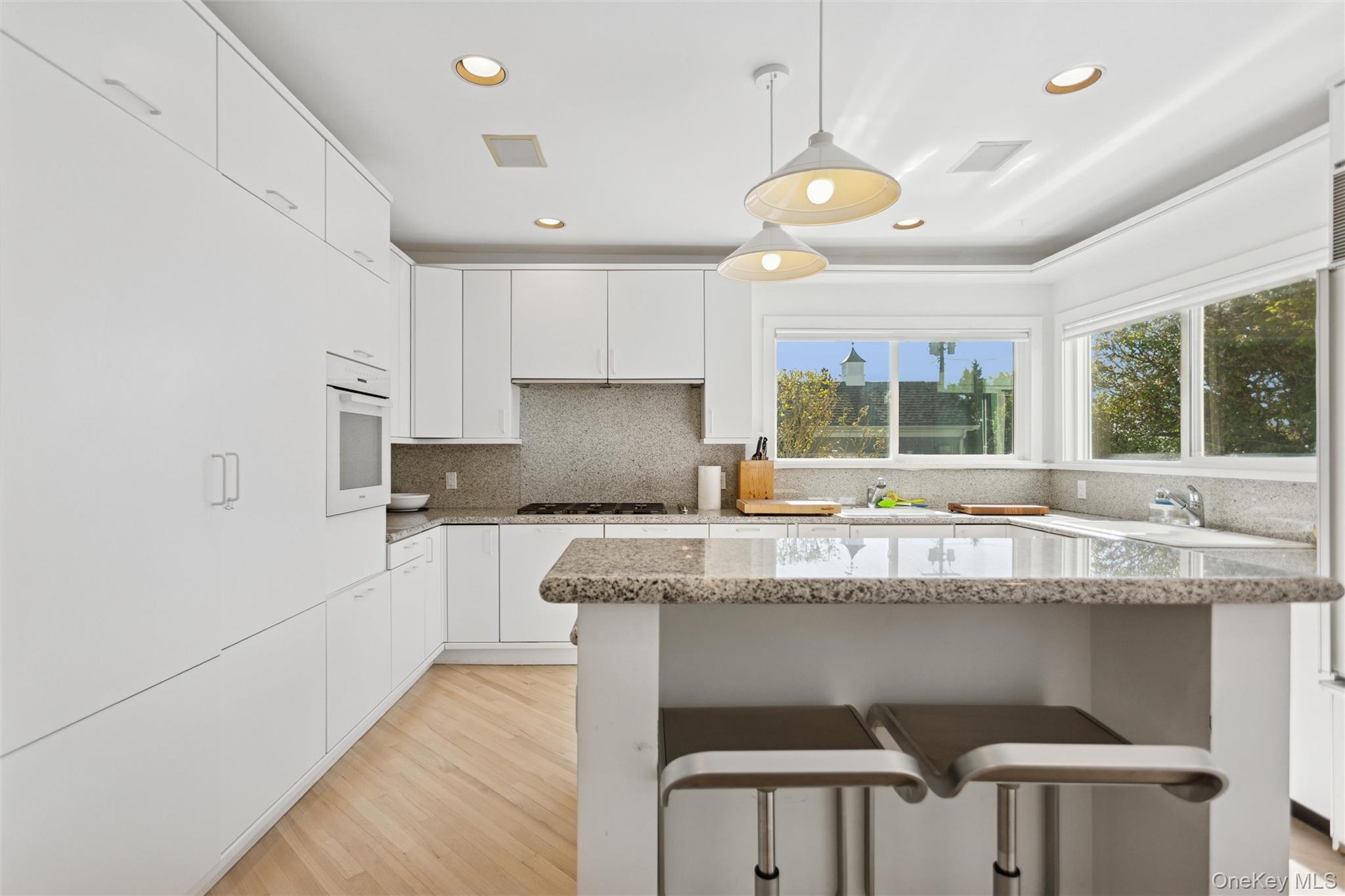 #20 photo, 40 Fulton Avenue, Atlantic Beach , NY 11509