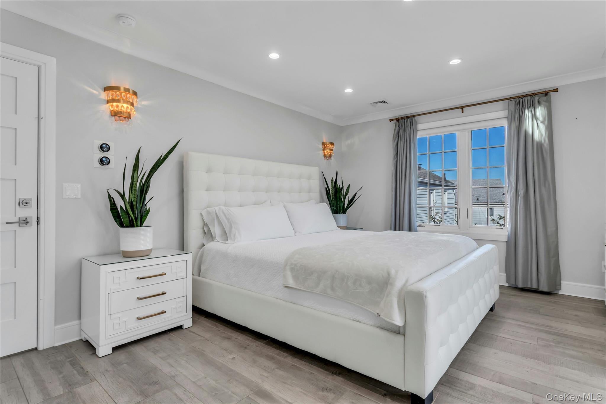 #20 photo, 1463 Burton Street, Whitestone , NY 11357