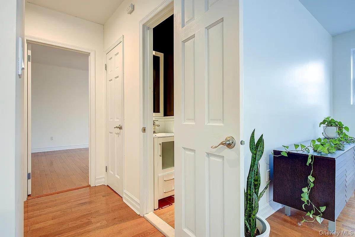 #16 photo, 6 Burns Street, Forest Hills , NY 11375