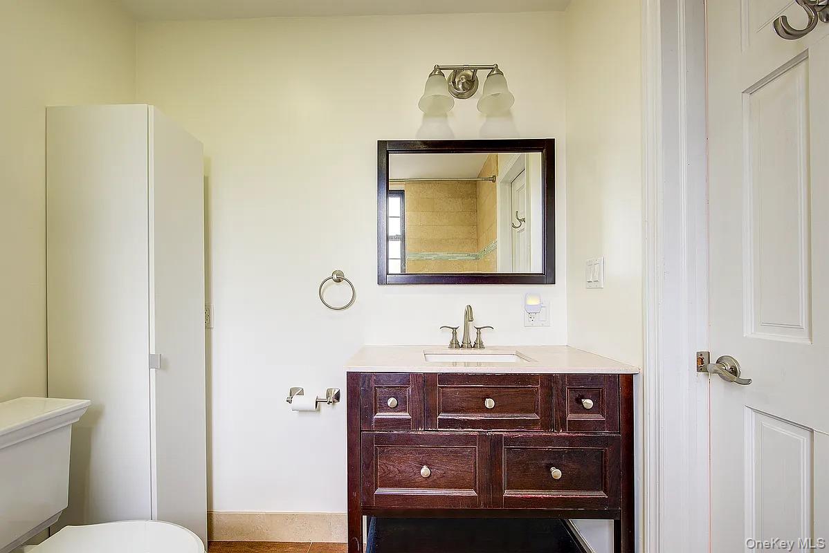 #8 photo, 6 Burns Street, Forest Hills , NY 11375