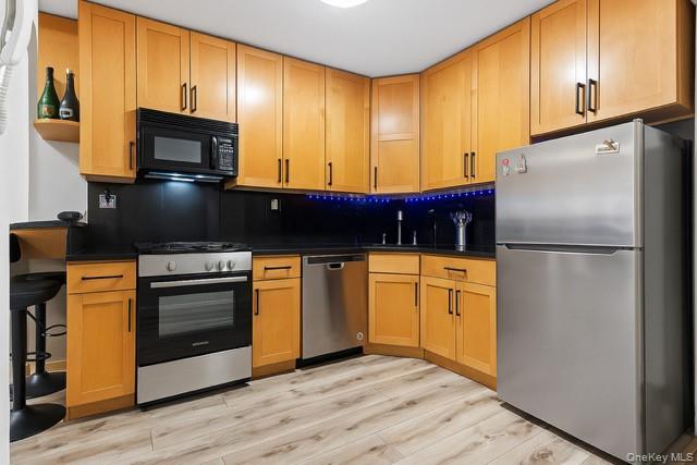 #10 photo, 61-20 Grand Central Parkway, Forest Hills , NY 11375