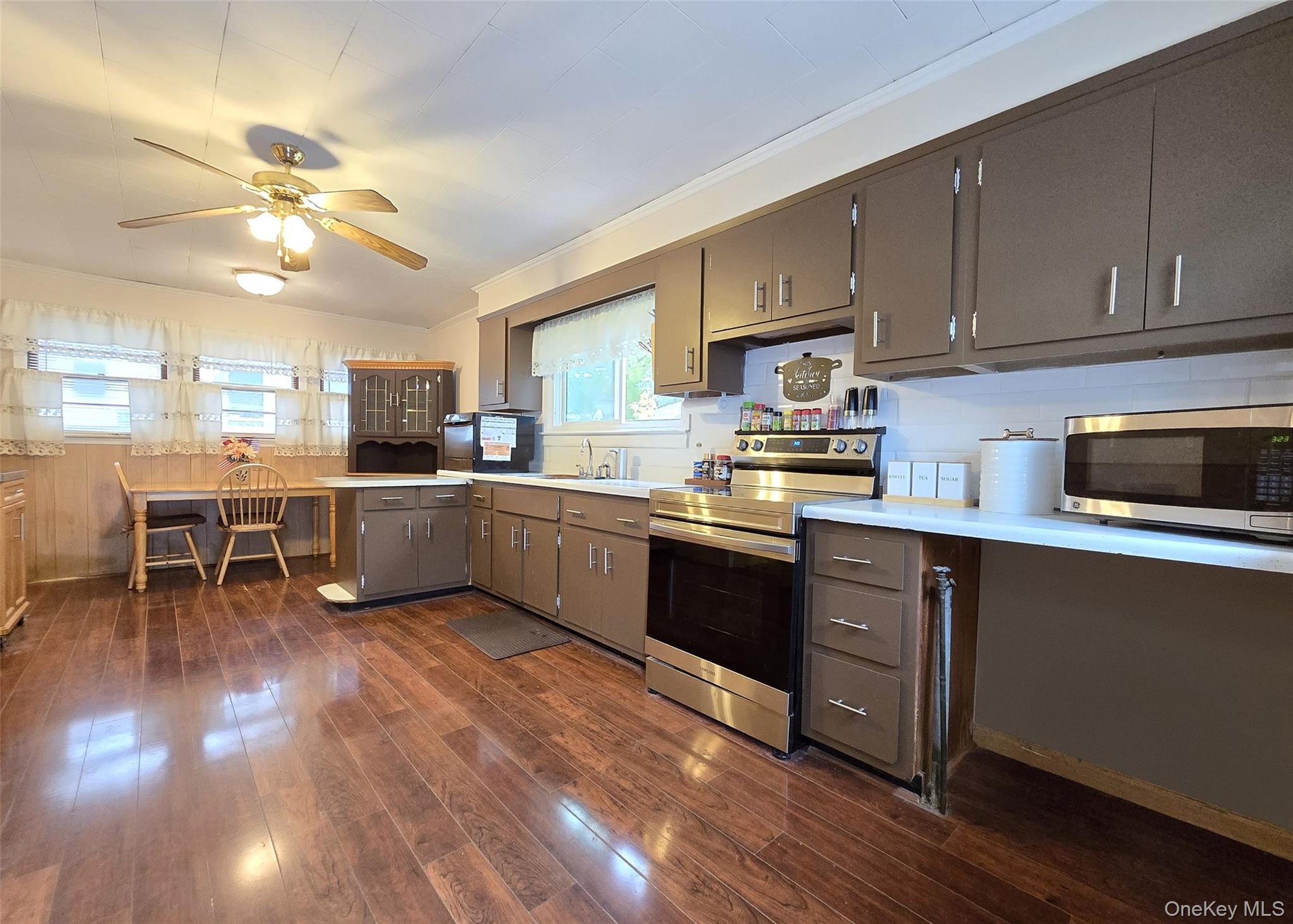 #11 photo, 242 Pawnee Street, Ronkonkoma , NY 11779