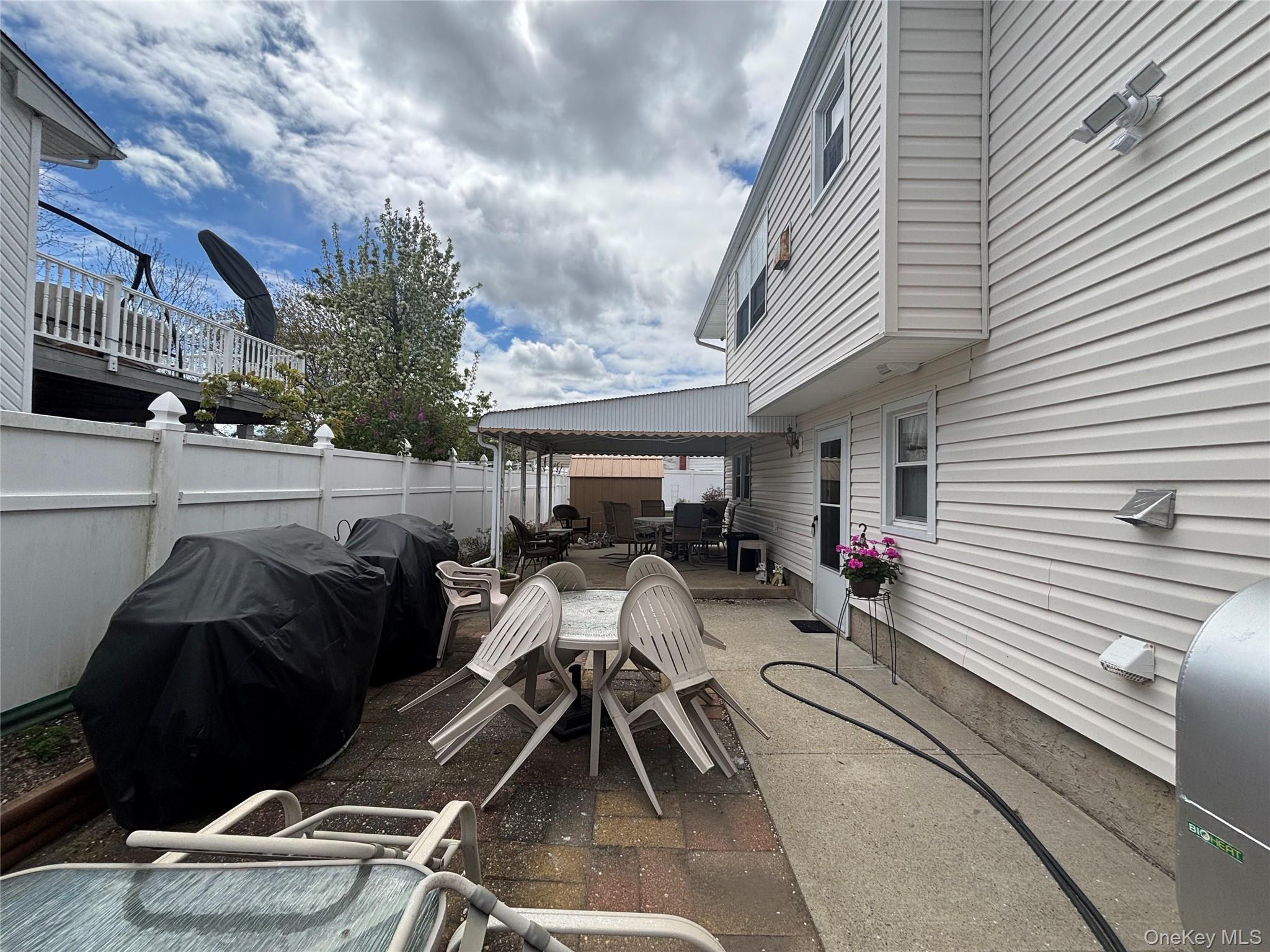 #11 photo, 293 Concord Avenue, Lindenhurst , NY 11757