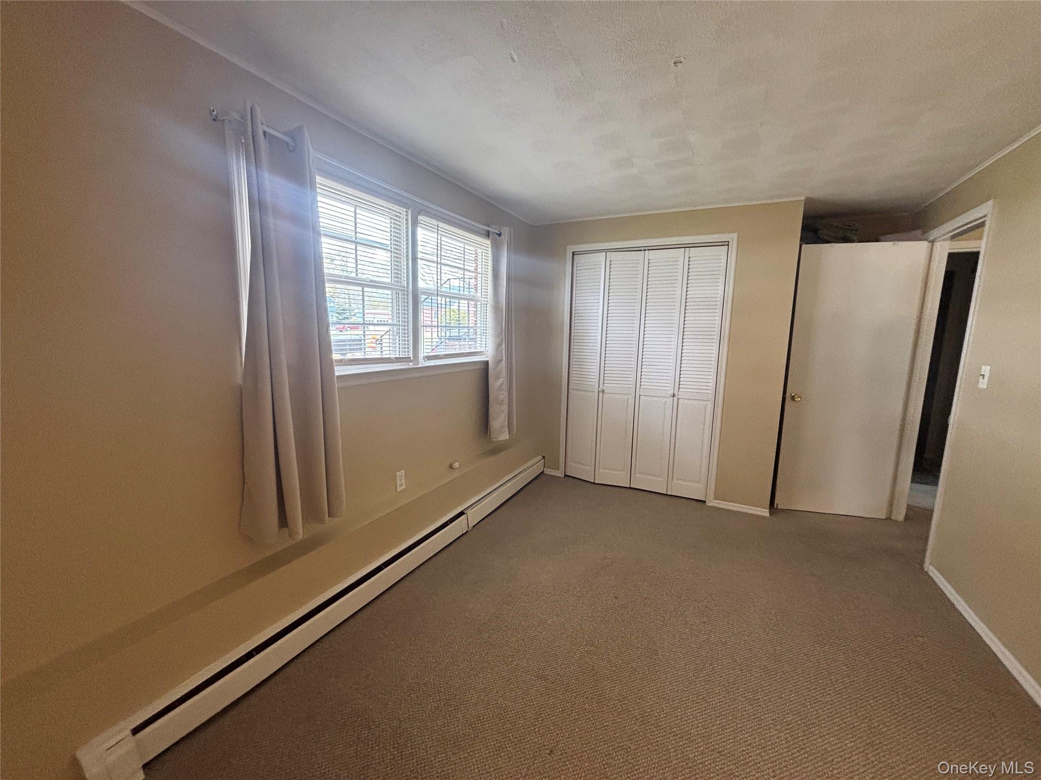 #9 photo, 293 Concord Avenue, Lindenhurst , NY 11757