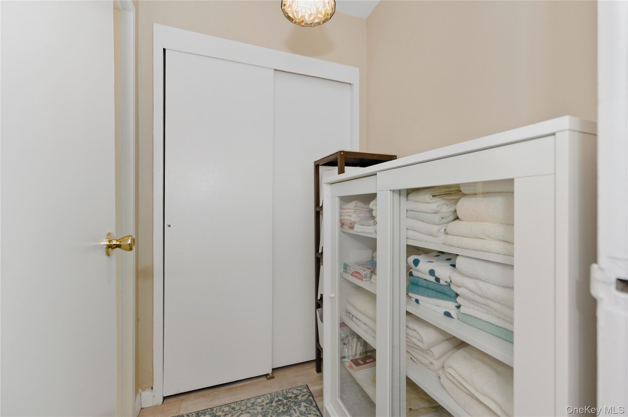 #10 photo, 280 Guy Lombardo Avenue, Freeport , NY 11520