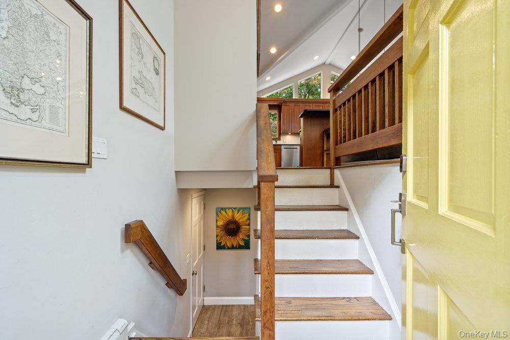 #3 photo, 33 Dogwood Lane, Locust Valley , NY 11560