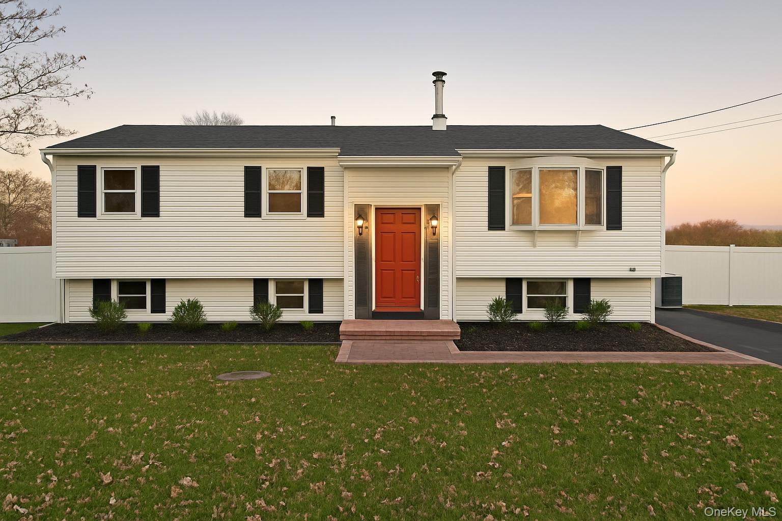 #1 photo, 3019 Sipp Avenue, Medford , NY 11763