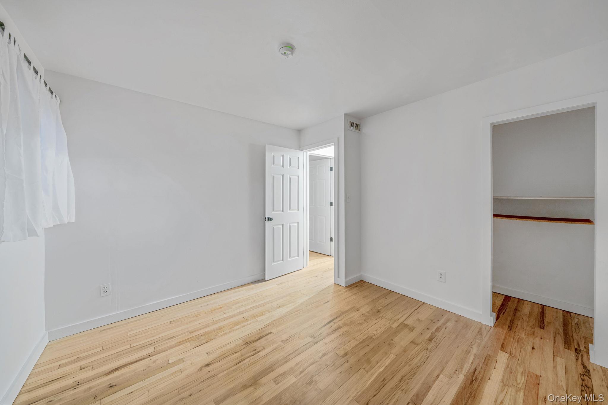 #13 photo, 3019 Sipp Avenue, Medford , NY 11763