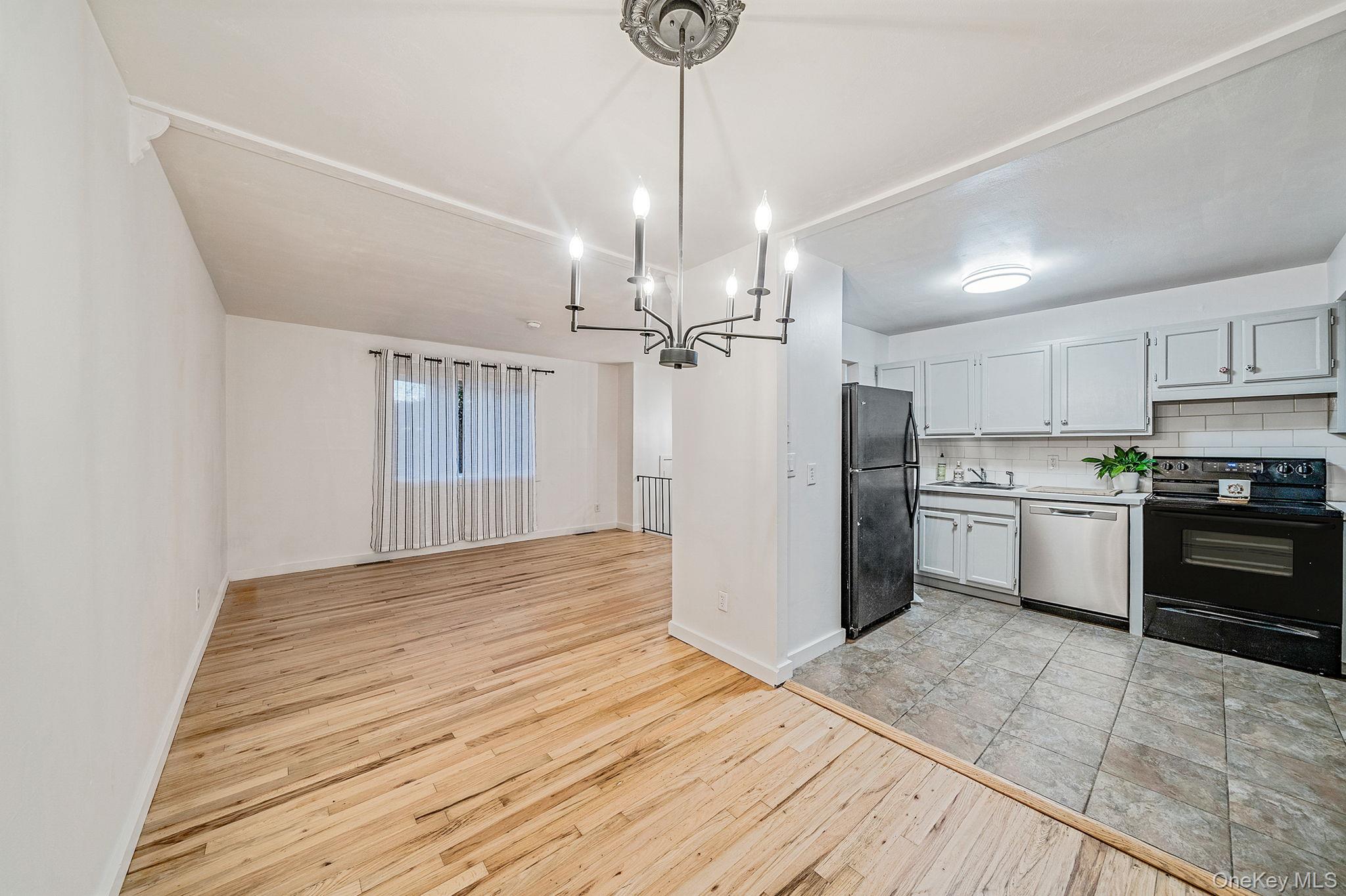 #7 photo, 3019 Sipp Avenue, Medford , NY 11763