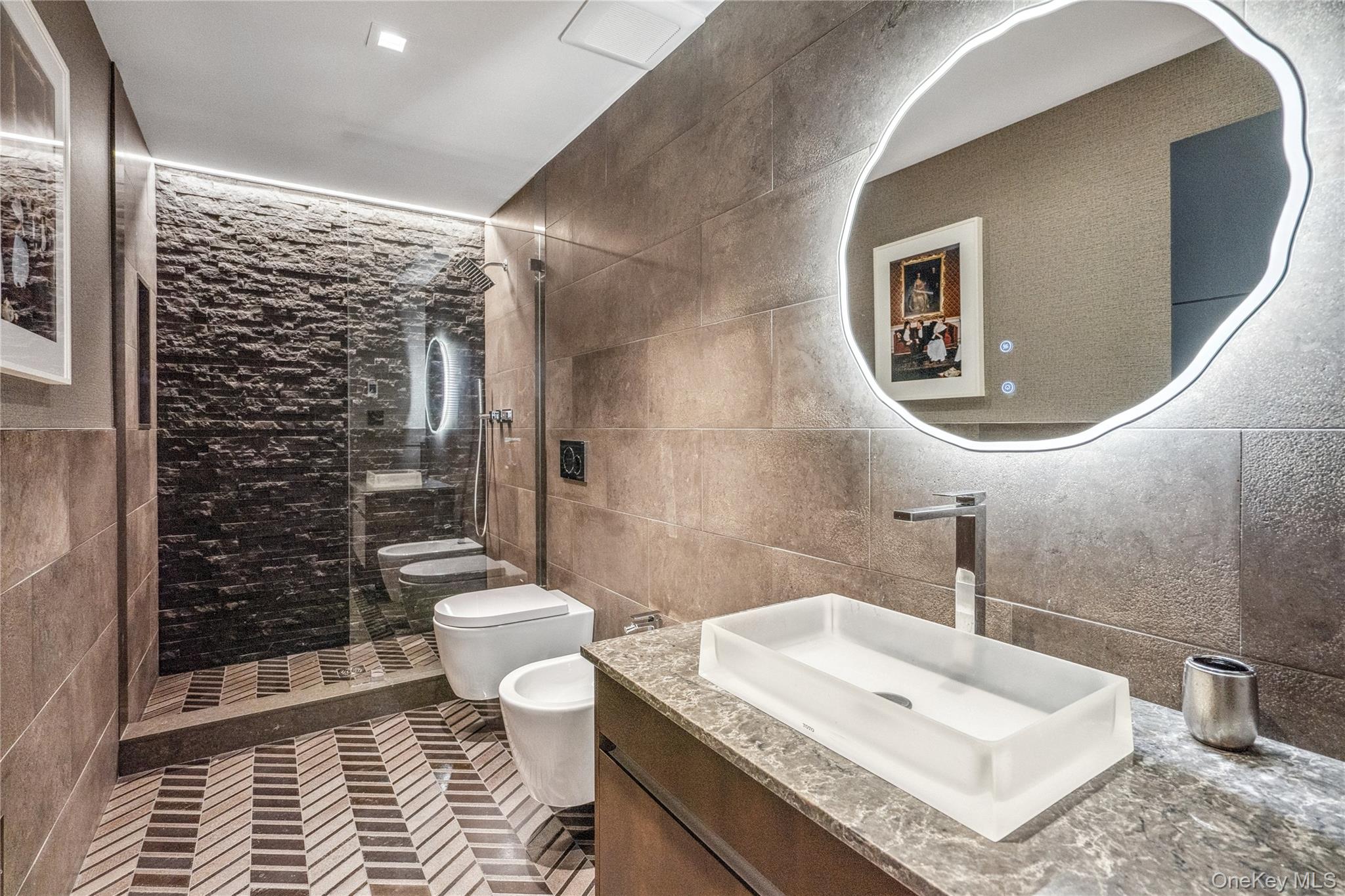 #10 photo, 23 Estates Terrace, Manhasset , NY 11030