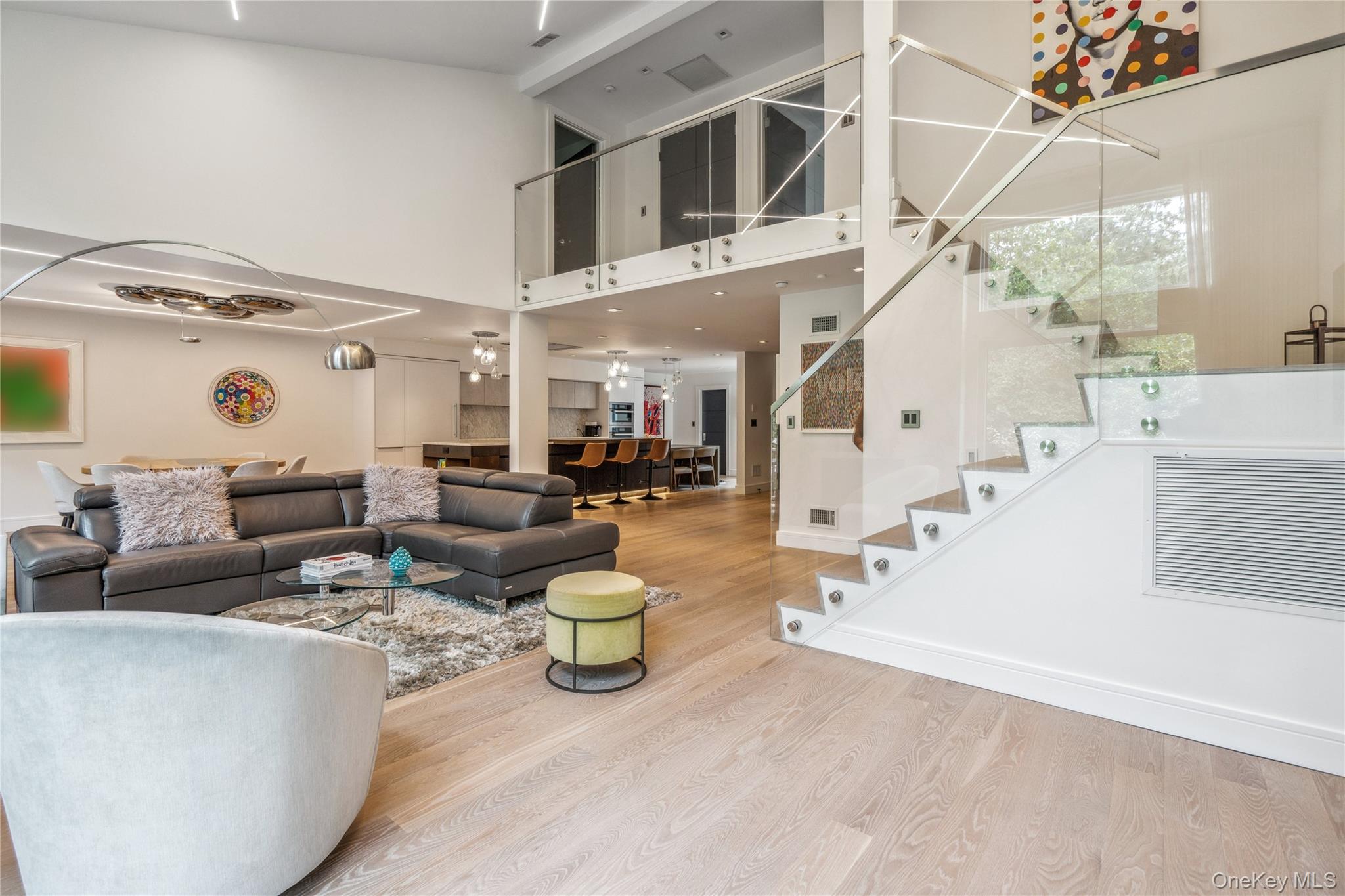 #8 photo, 23 Estates Terrace, Manhasset , NY 11030