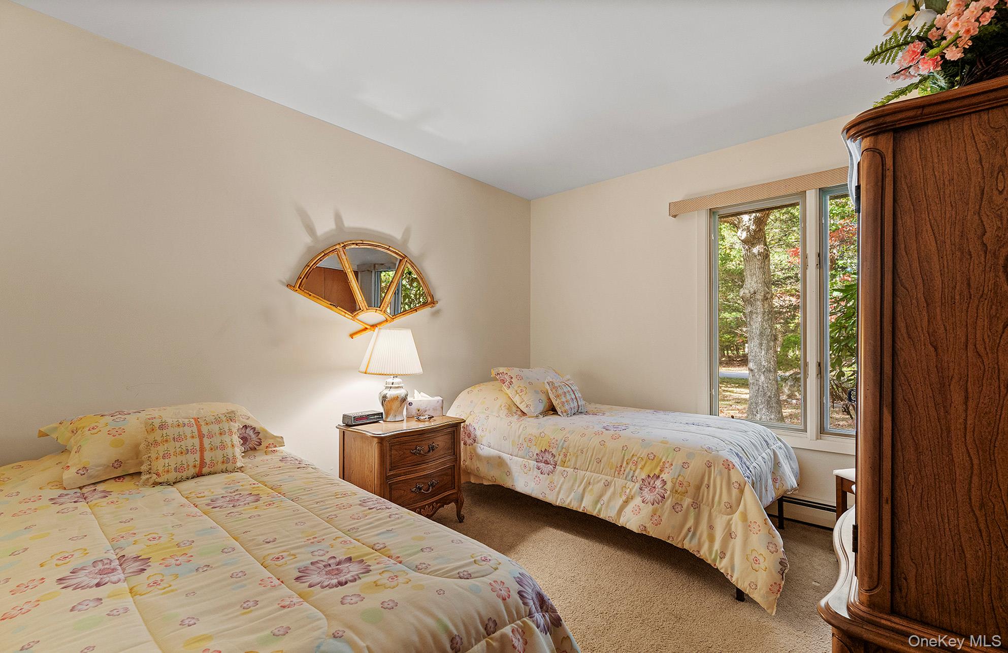 #19 photo, 33 Sherwood Lane, East Hampton , NY 11937