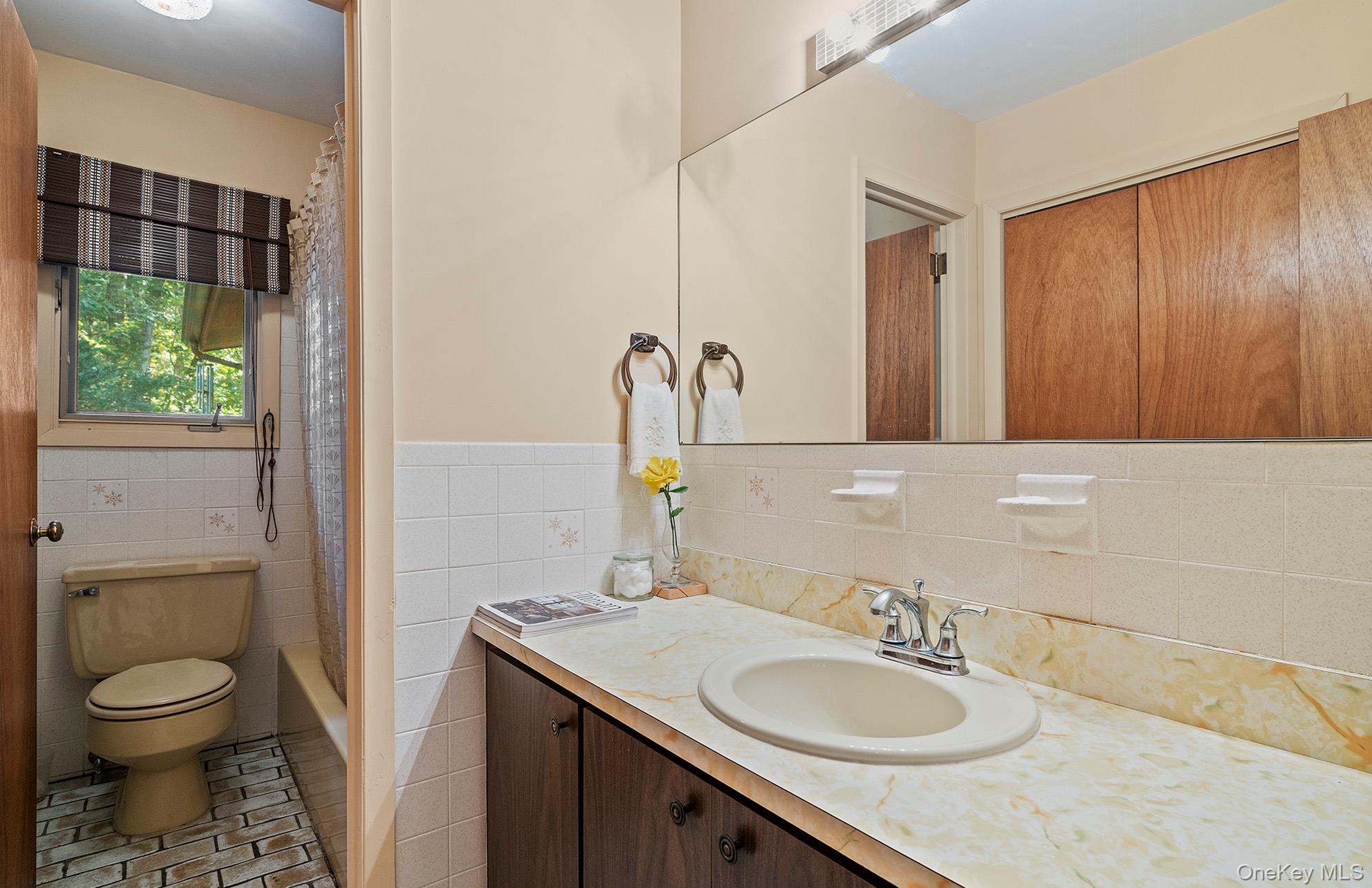 #20 photo, 33 Sherwood Lane, East Hampton , NY 11937