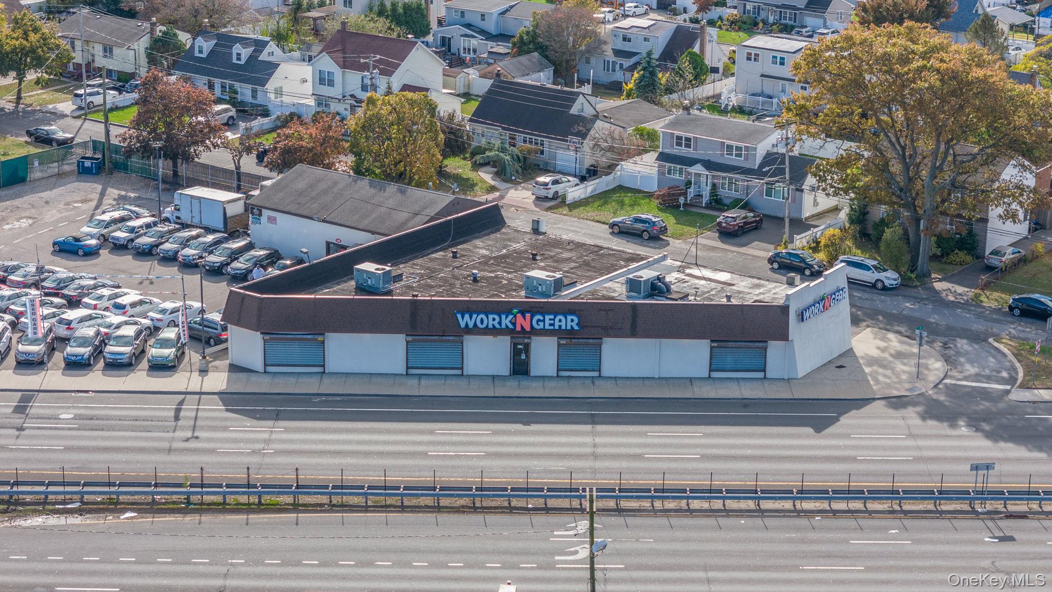 #1 photo, 150 W Sunrise Highway, Lindenhurst , NY 11757