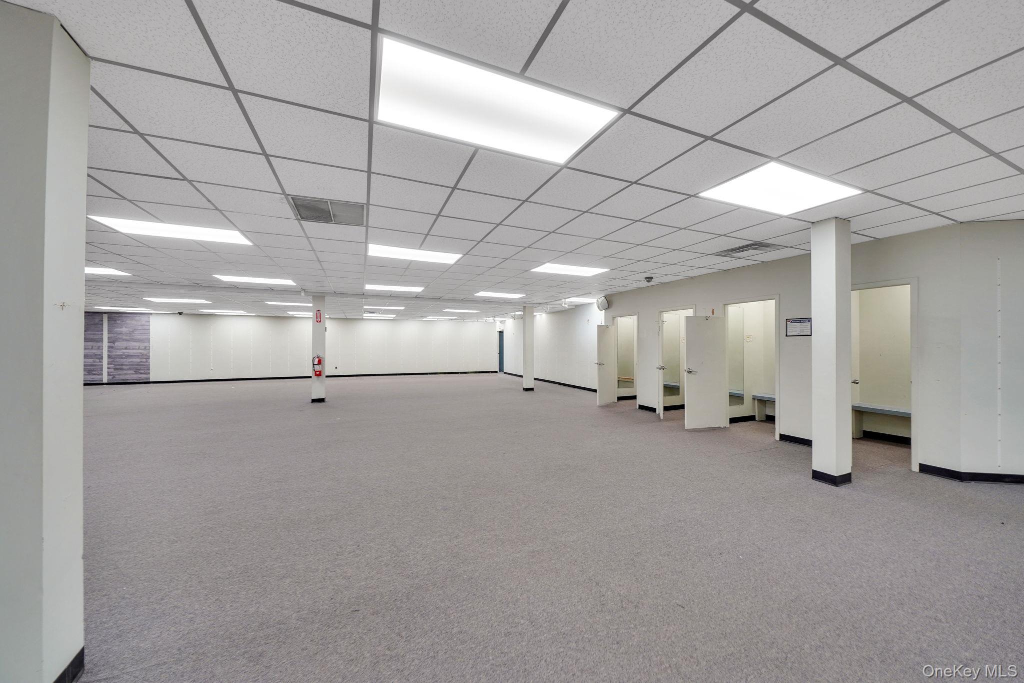 #11 photo, 150 W Sunrise Highway, Lindenhurst , NY 11757