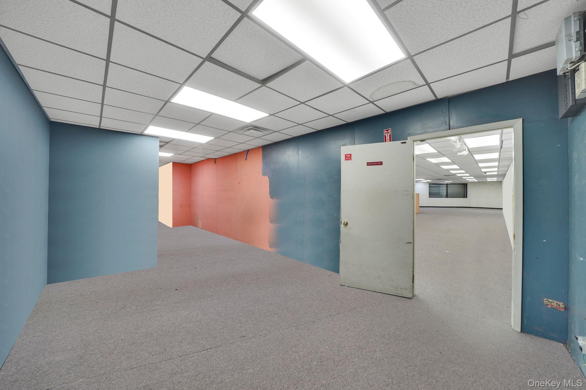 #14 photo, 150 W Sunrise Highway, Lindenhurst , NY 11757