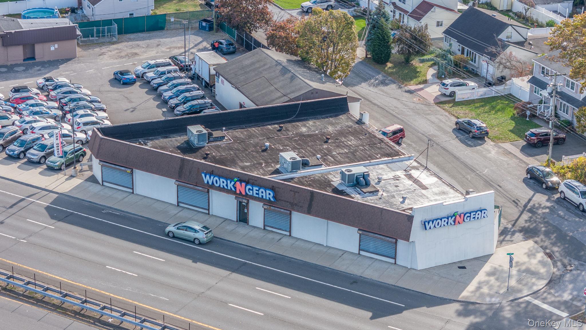 #2 photo, 150 W Sunrise Highway, Lindenhurst , NY 11757