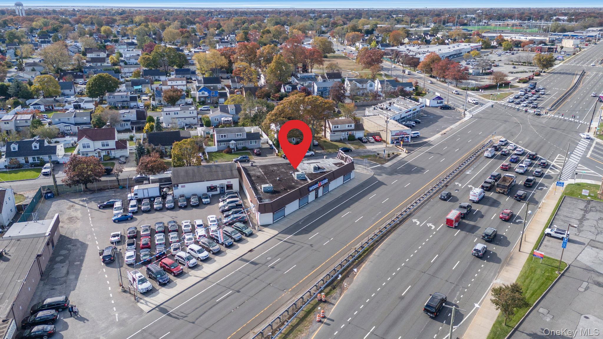 #5 photo, 150 W Sunrise Highway, Lindenhurst , NY 11757