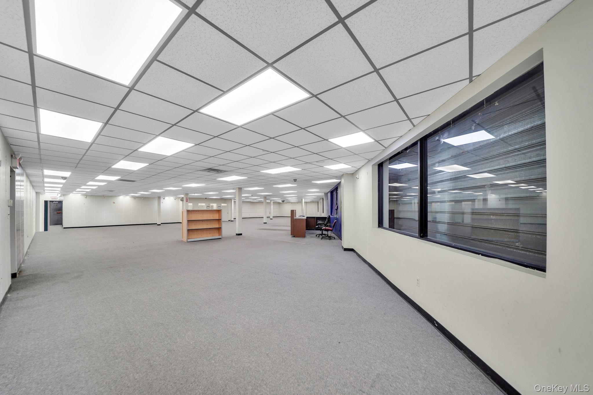 #7 photo, 150 W Sunrise Highway, Lindenhurst , NY 11757