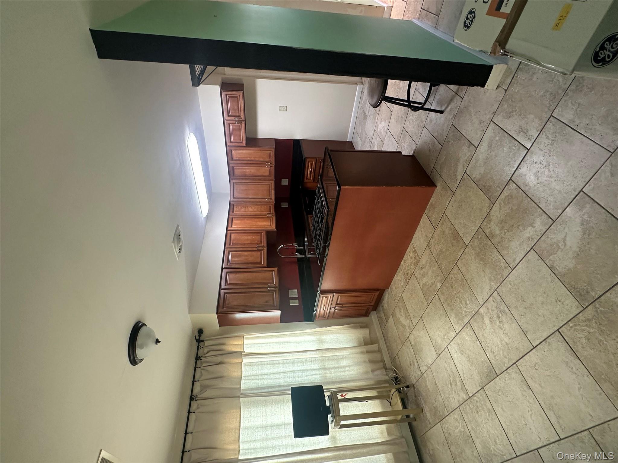 #3 photo, 100 Baker Court, Island Park , NY 11558