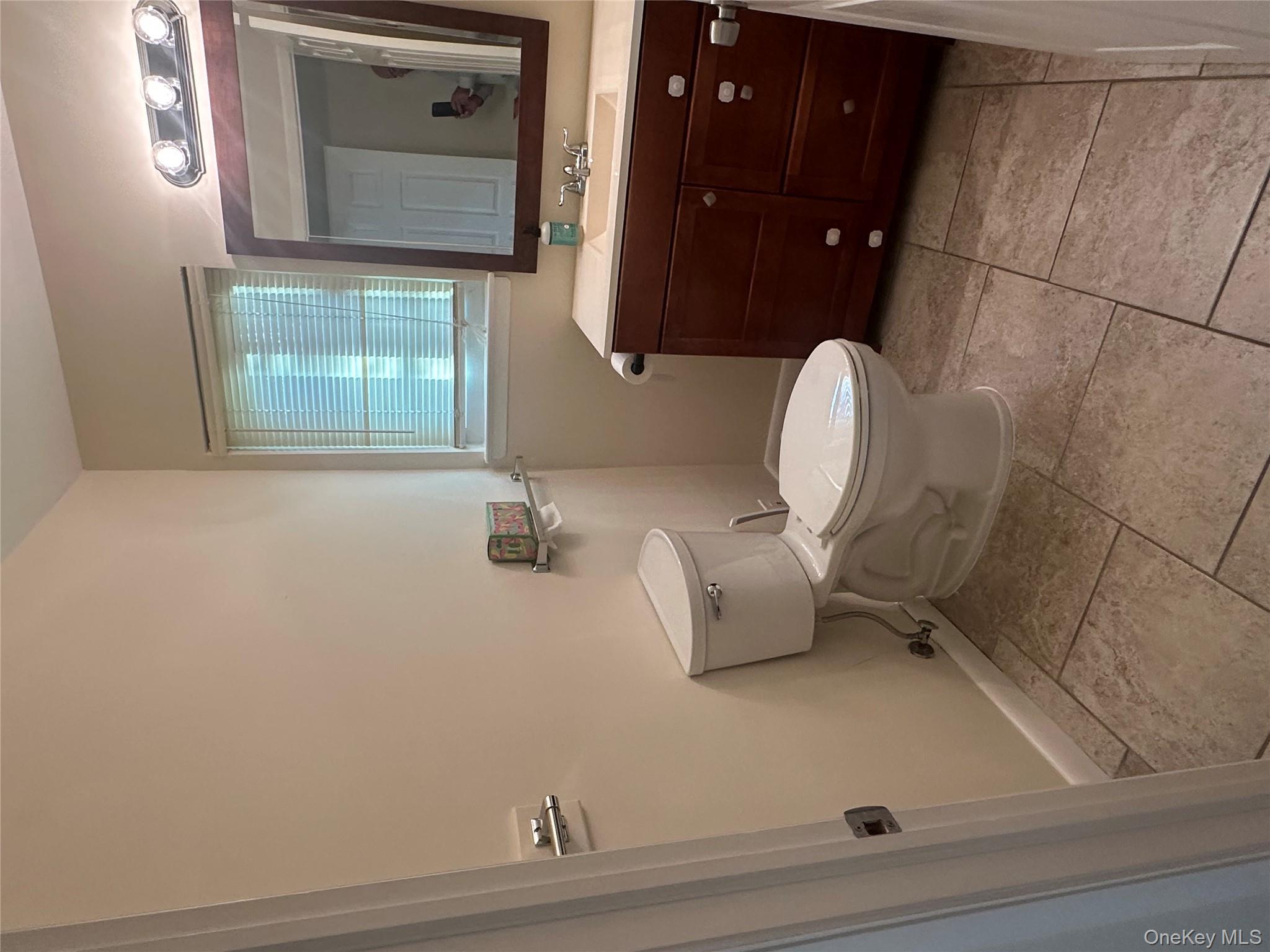 #7 photo, 100 Baker Court, Island Park , NY 11558